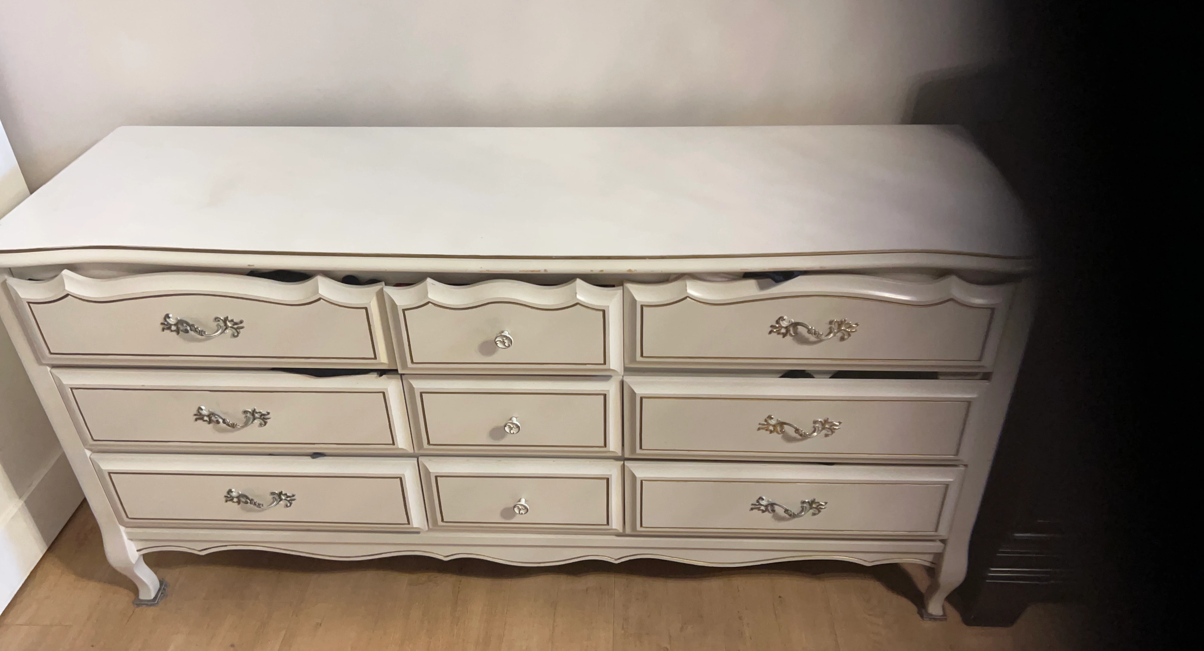 French Provincial 9-Drawer Dresser