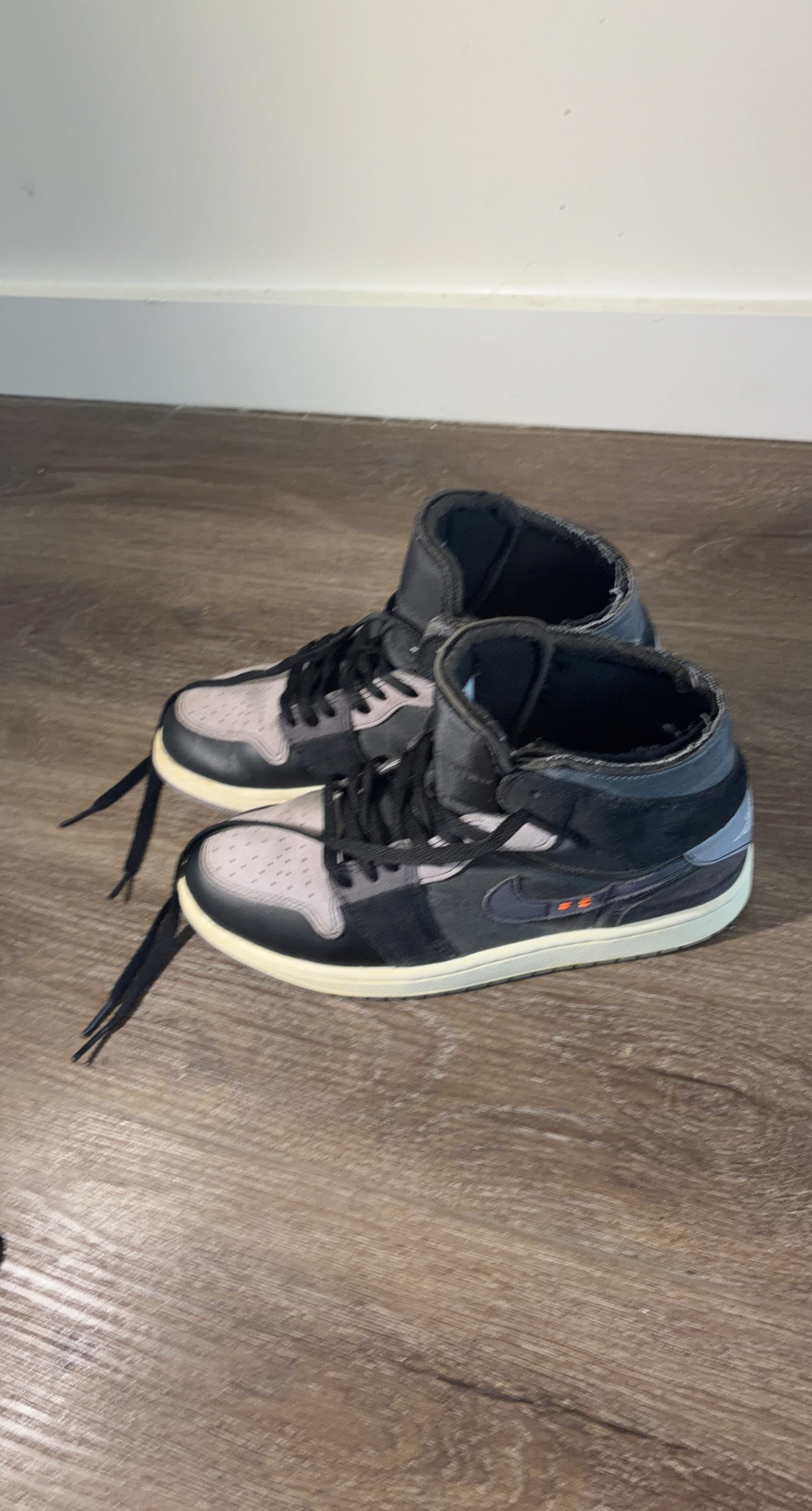 Air Jordan 1 High OG "Lost and Found" Sneakers