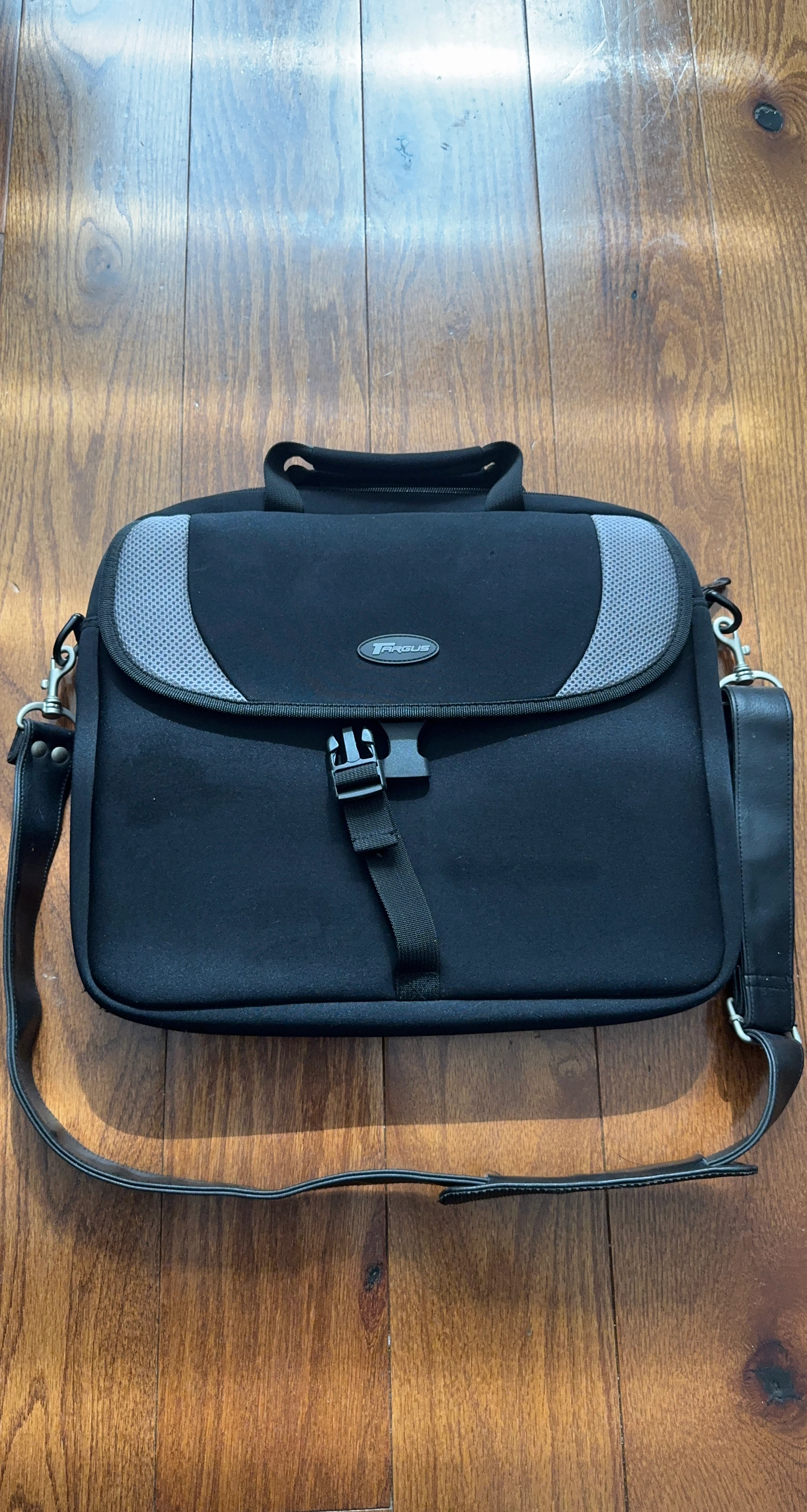 Targus Black Laptop Bag
