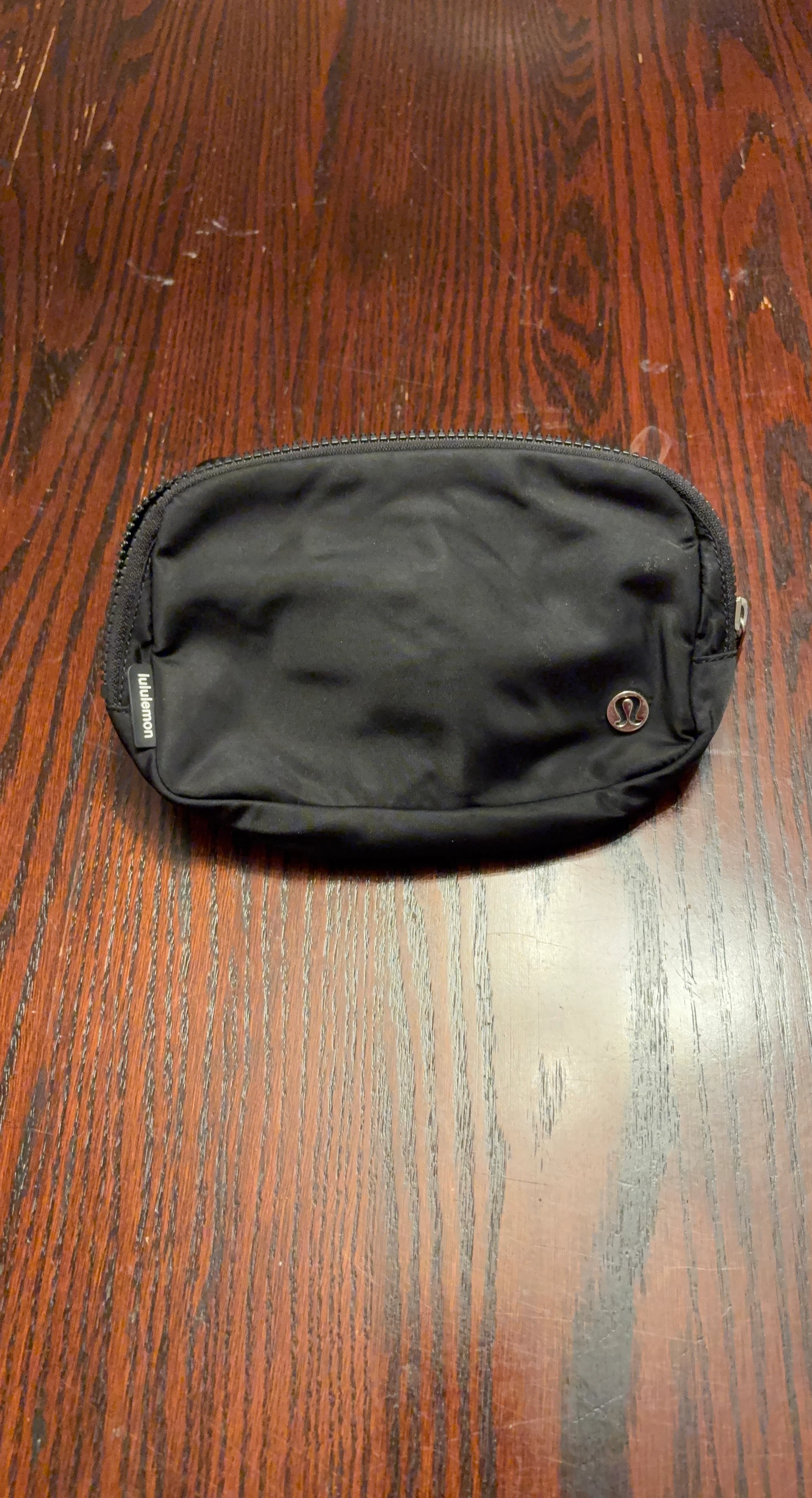 Lululemon Everywhere Belt Bag - Black