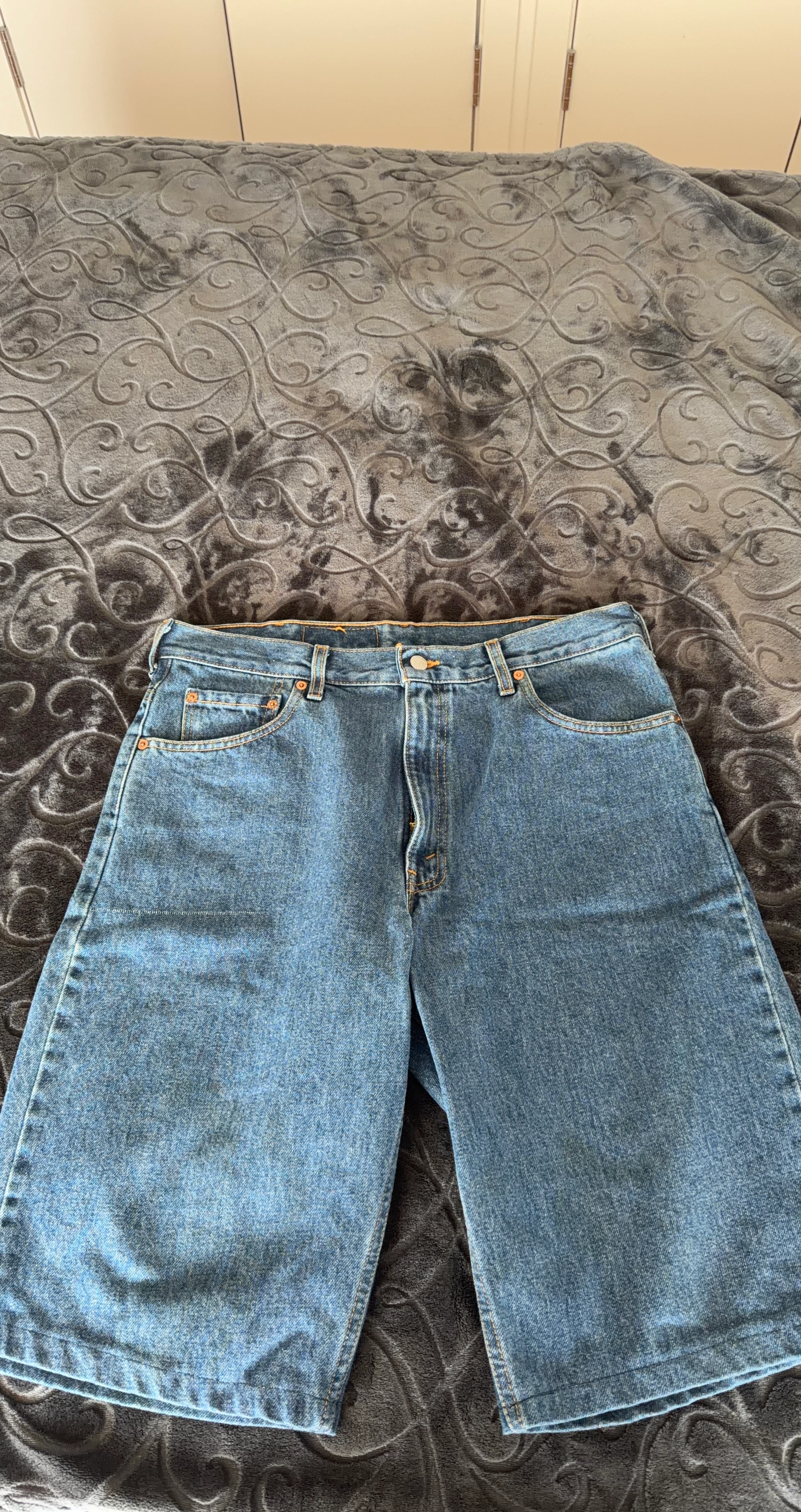 Levi's 550 Jeans - Size 33
