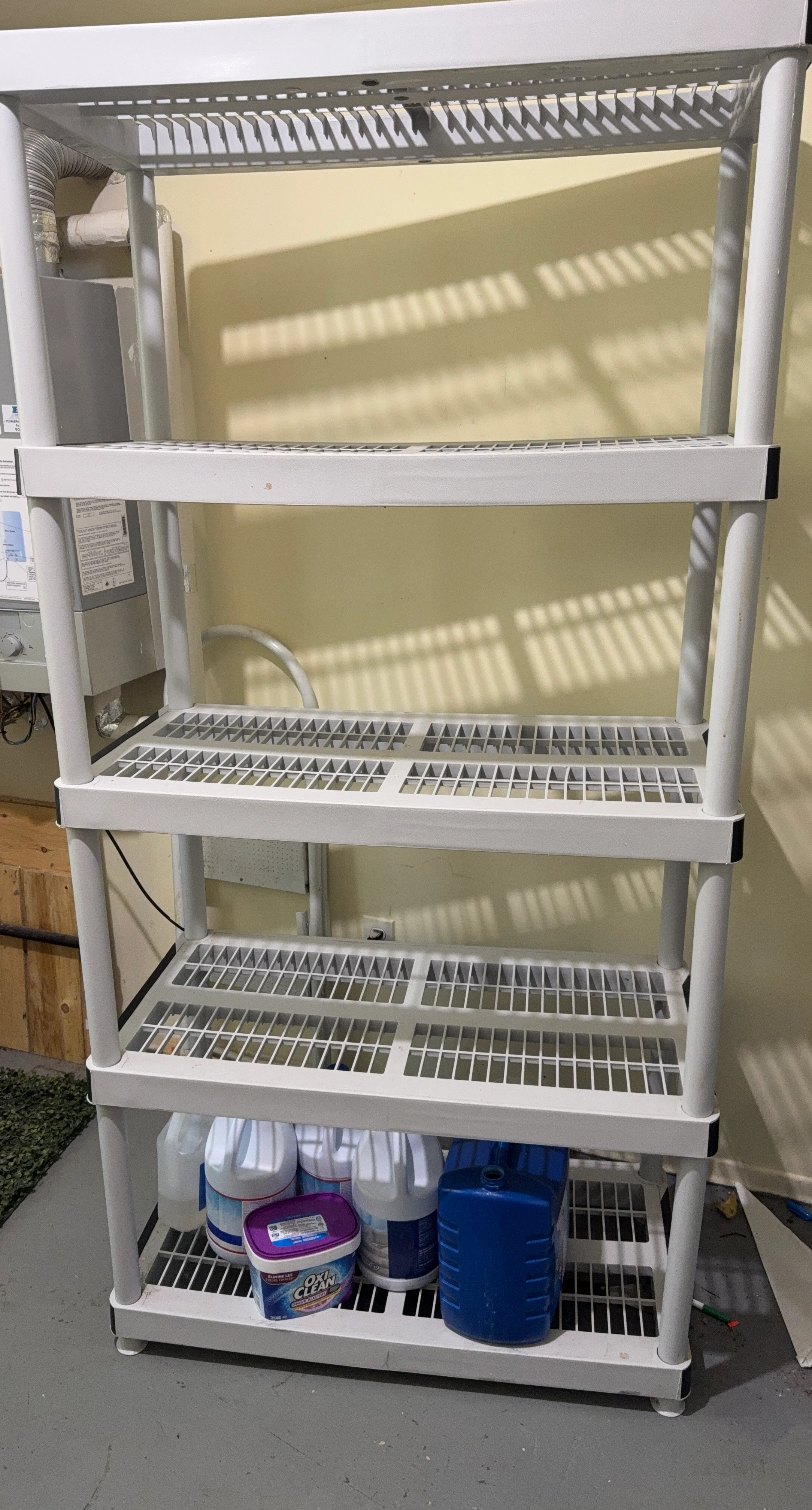 White Plastic 4-Shelf Storage Unit