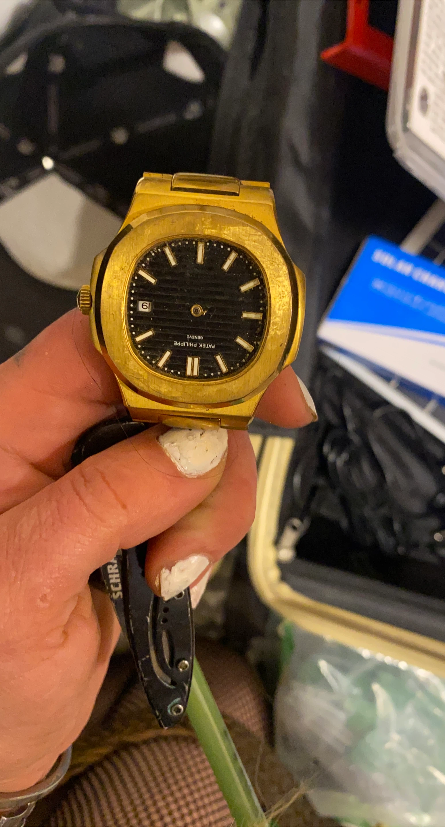 Patek Philippe Geneve Men's Watch - Gold Tone