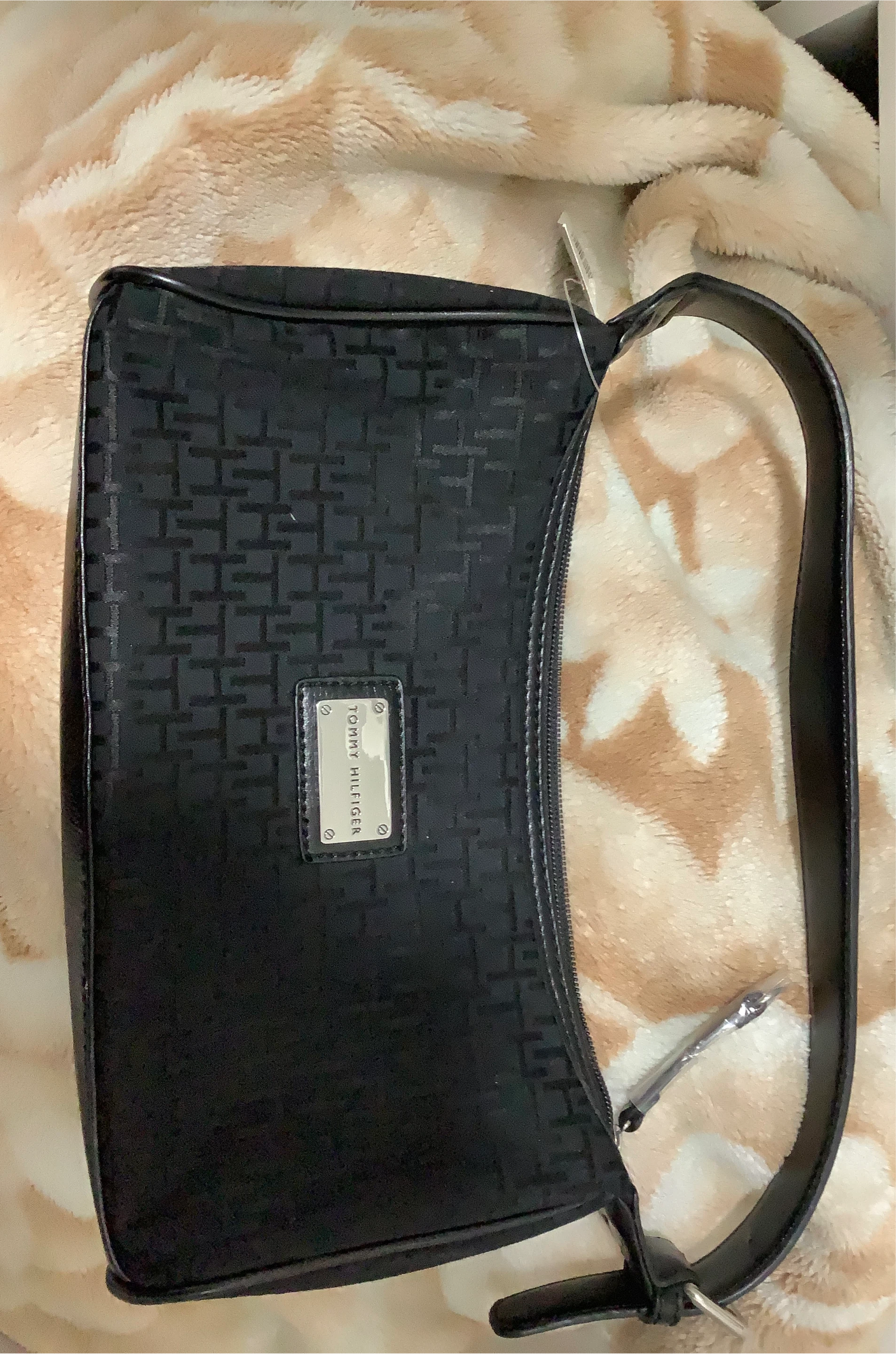 Tommy Hilfiger Hobo Bag