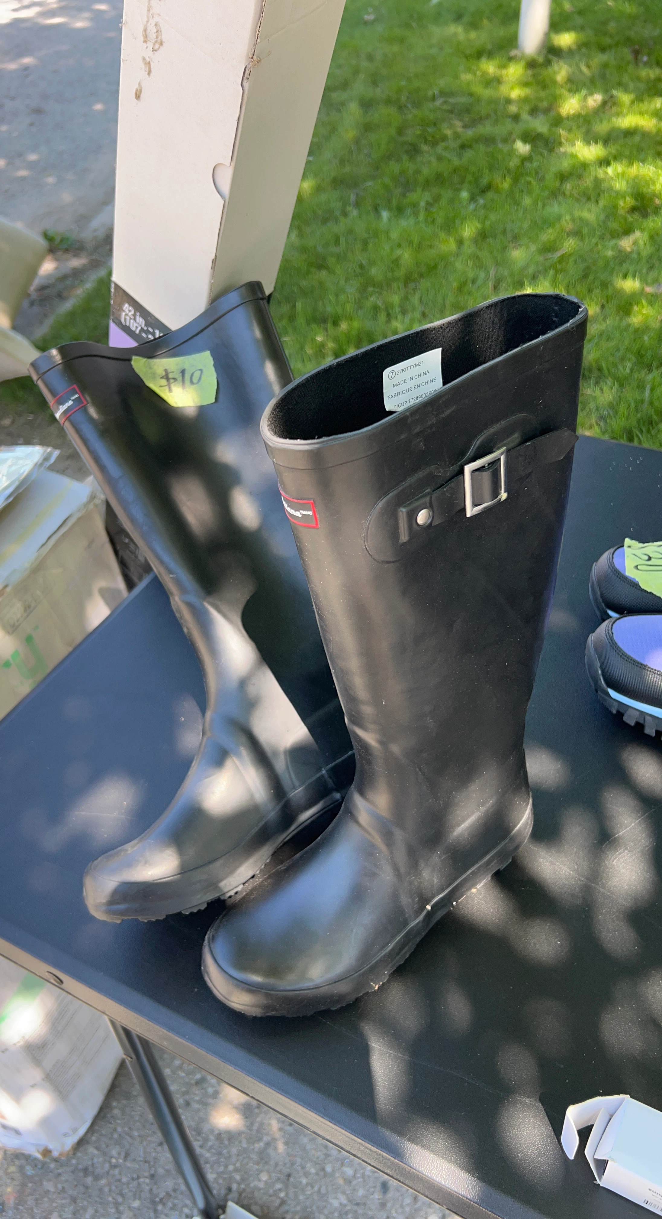 Black Rubber Rain Boots Size 7