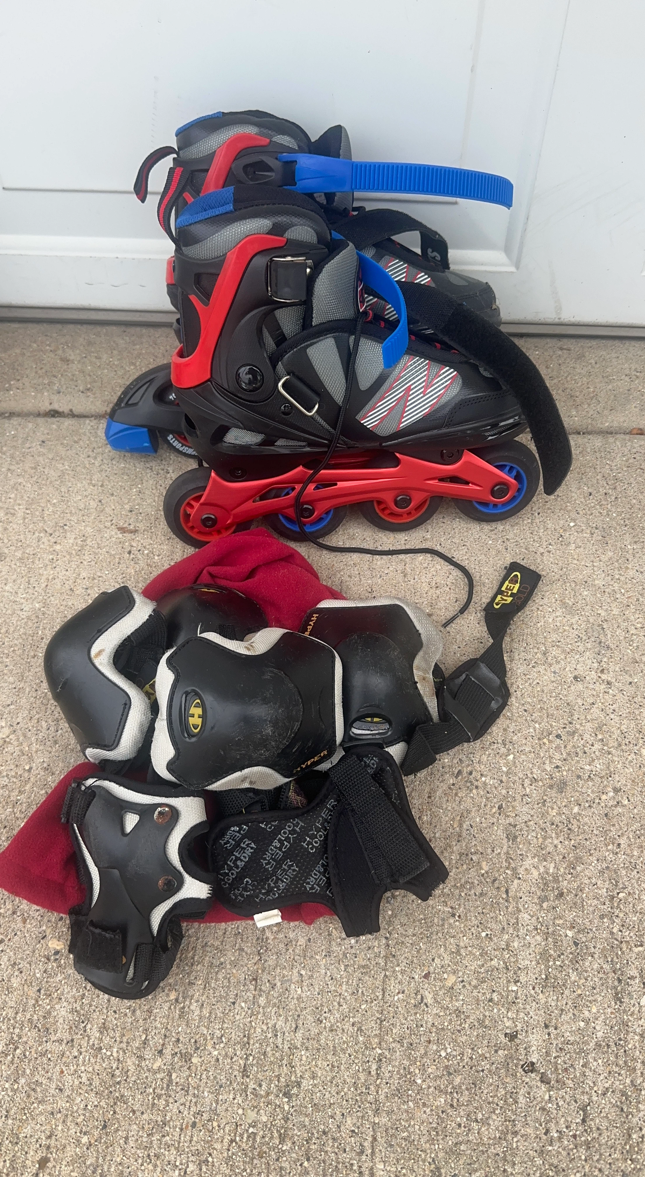 Inline Skates with Protective Gear Set