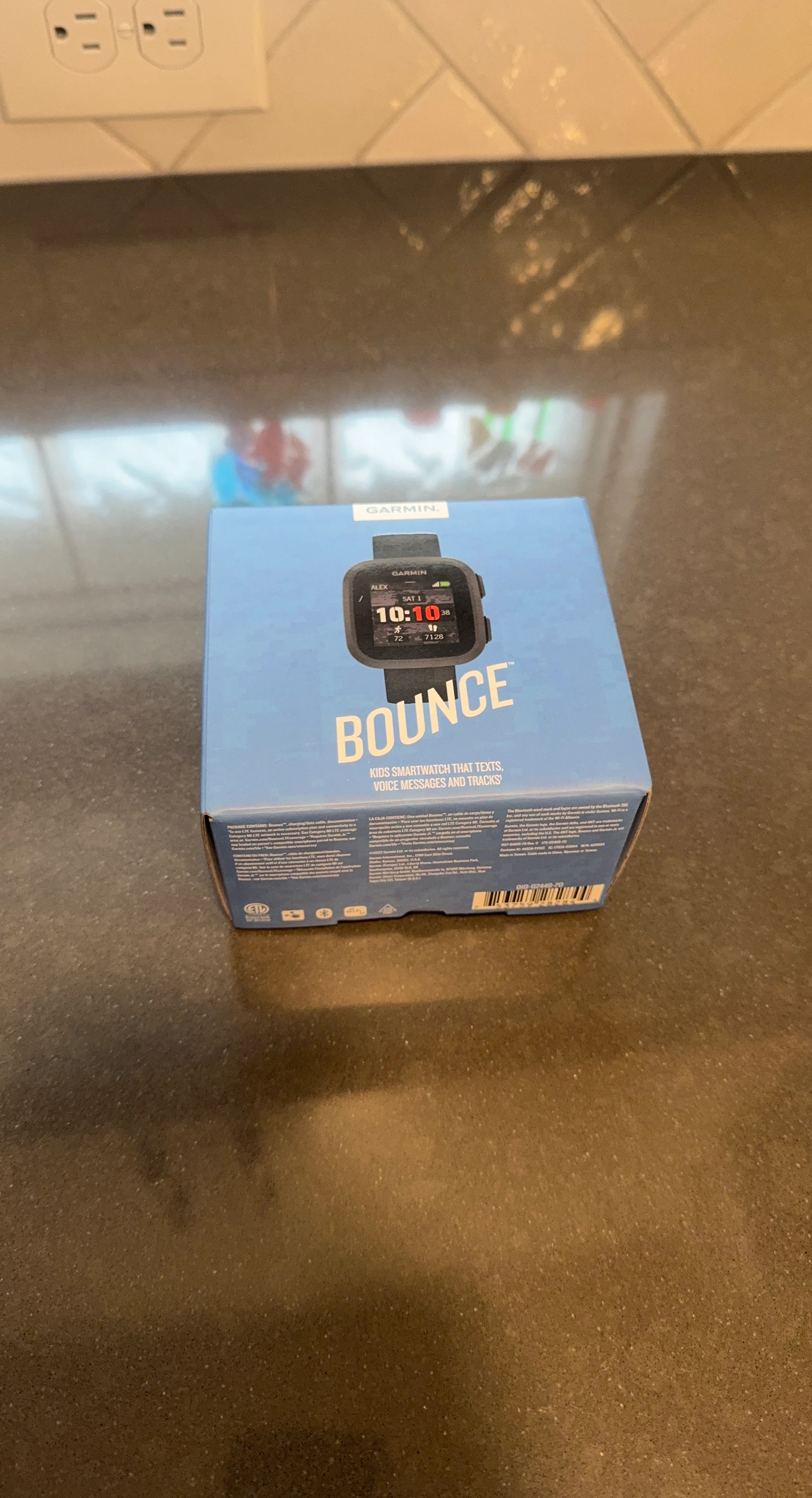 Garmin Bounce Kids Smartwatch with LTE connectivity