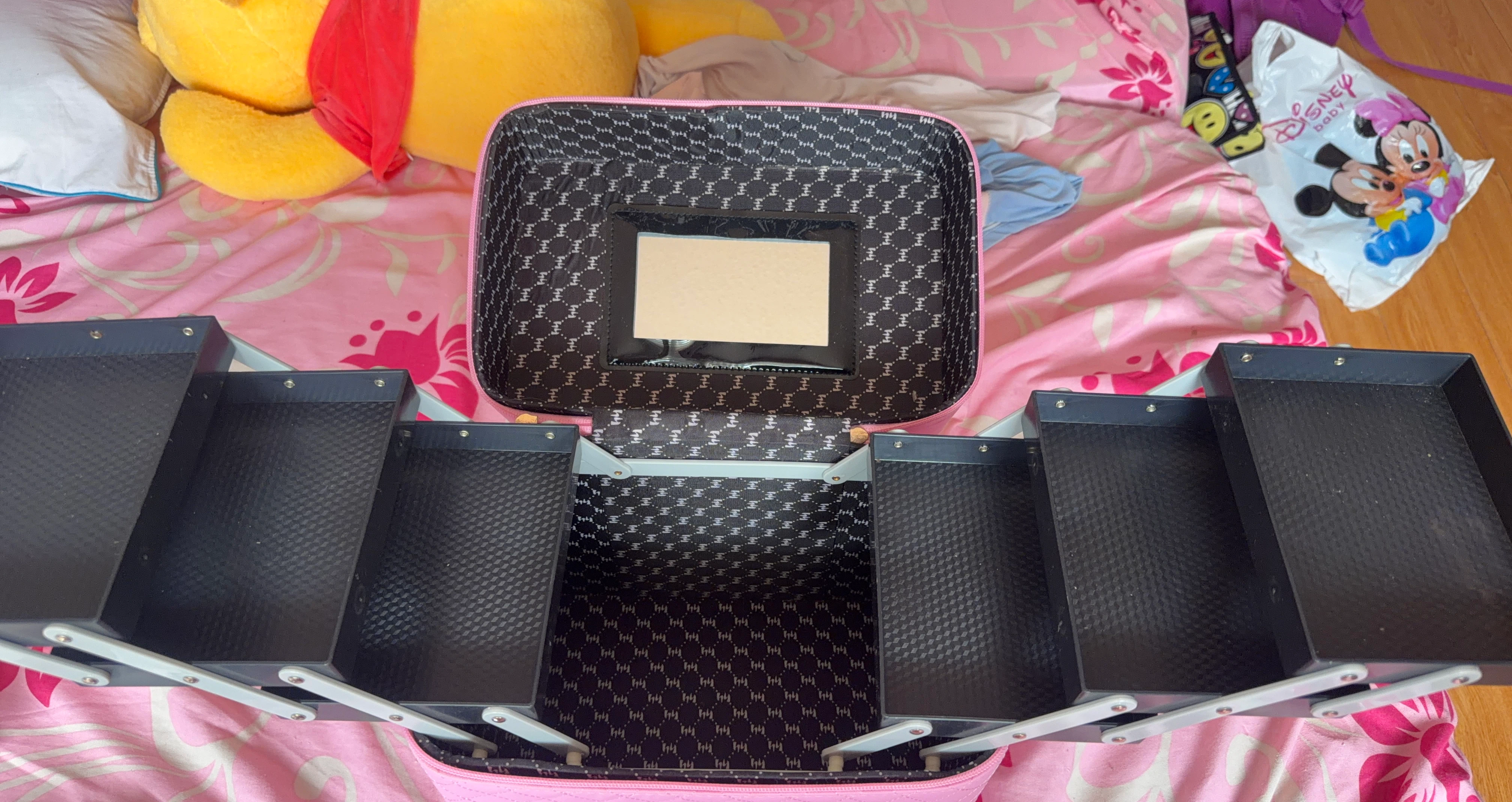 Pink Train Case Makeup Organizer