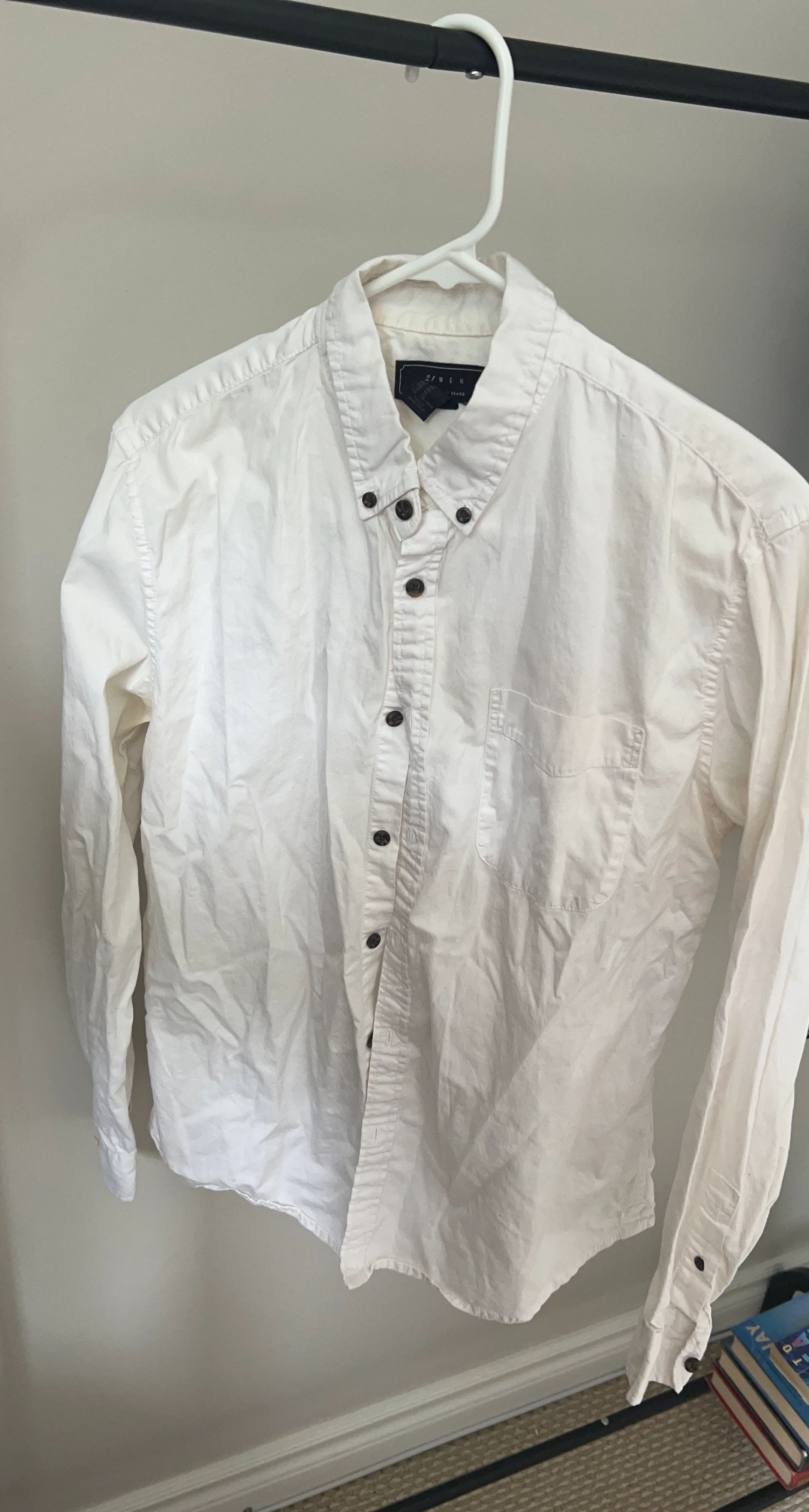 21 Men White Button-Up Shirt