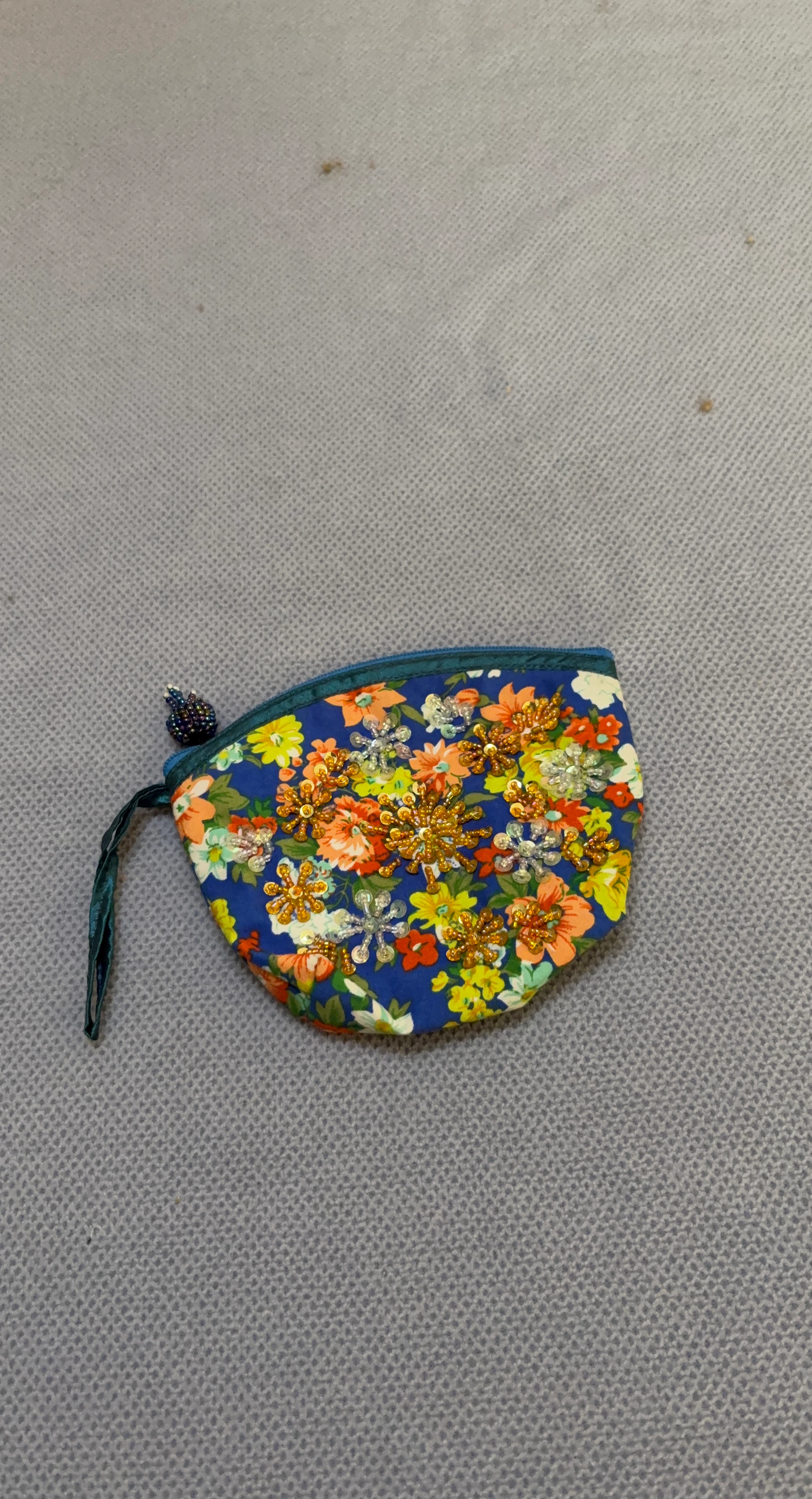 Floral coin purse with beads and sequins