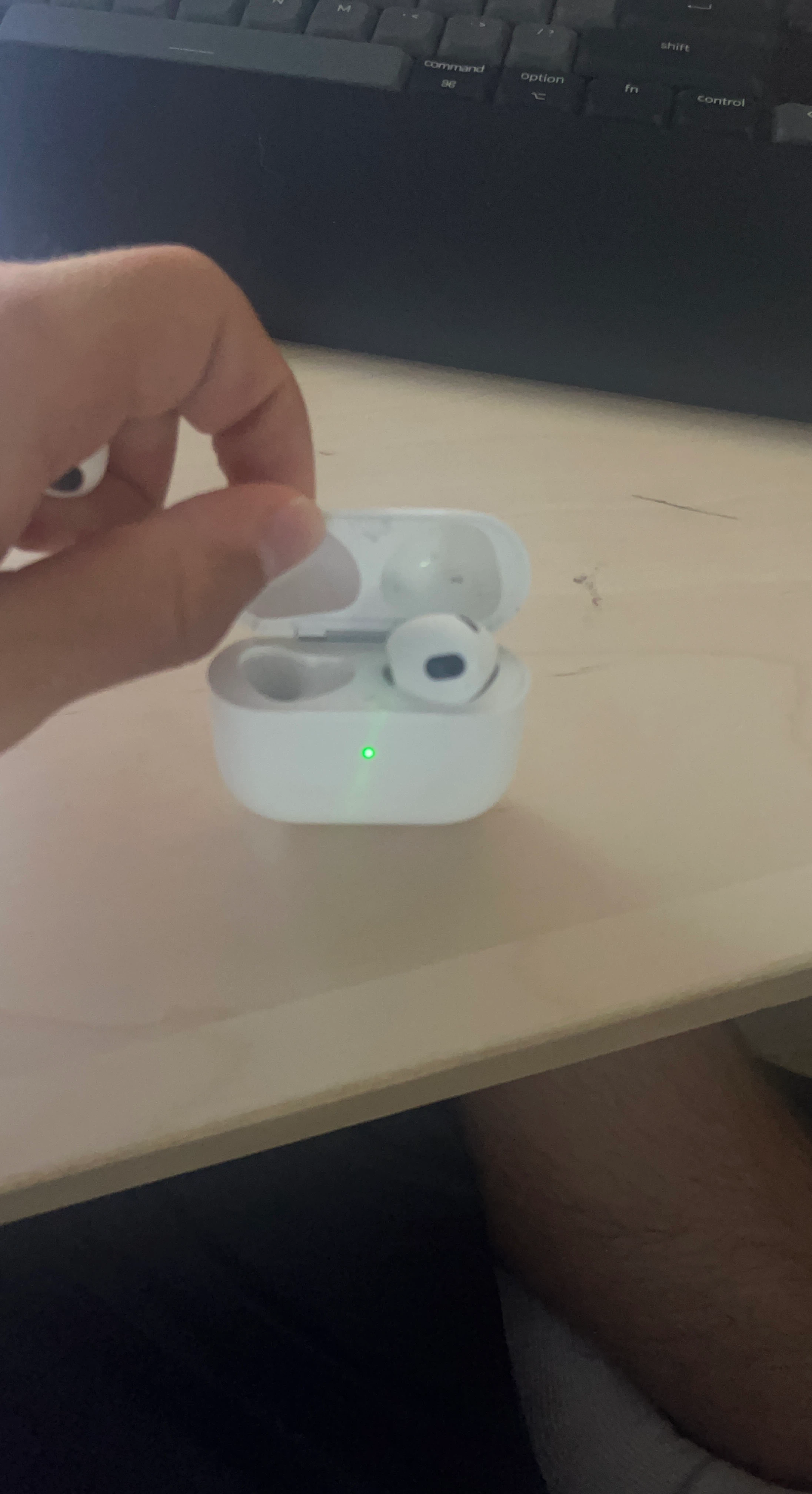 Apple AirPods Pro (2nd Generation)