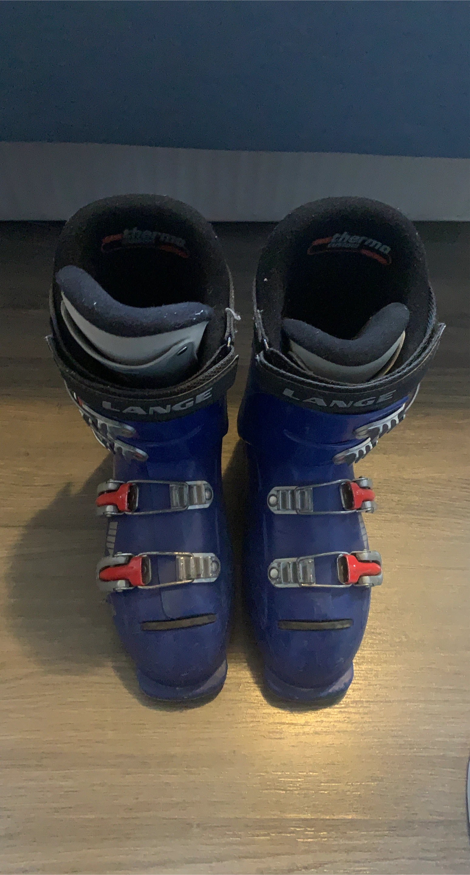 Lange Ski Boots - Size 24.5