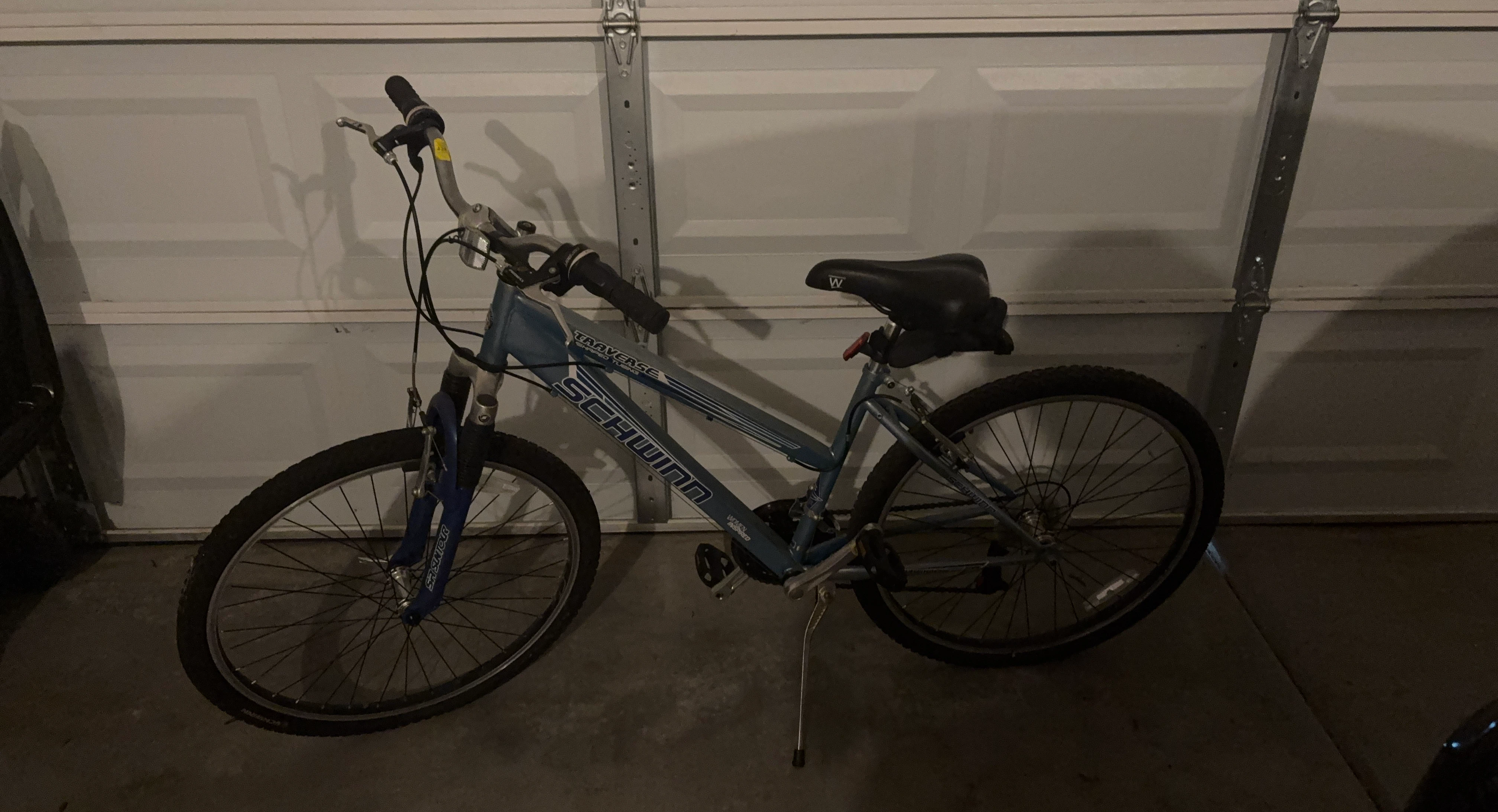 Schwinn Traverse Women's Mountain Bike