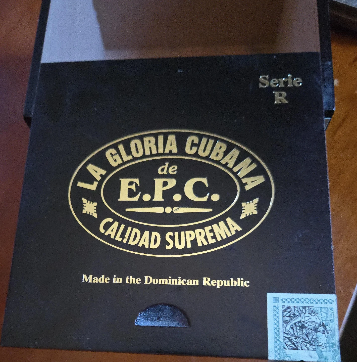 La Gloria Cubana Serie R No. 4 Cigar Box