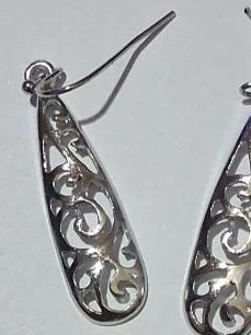 Silver Tone Filigree Drop Earrings