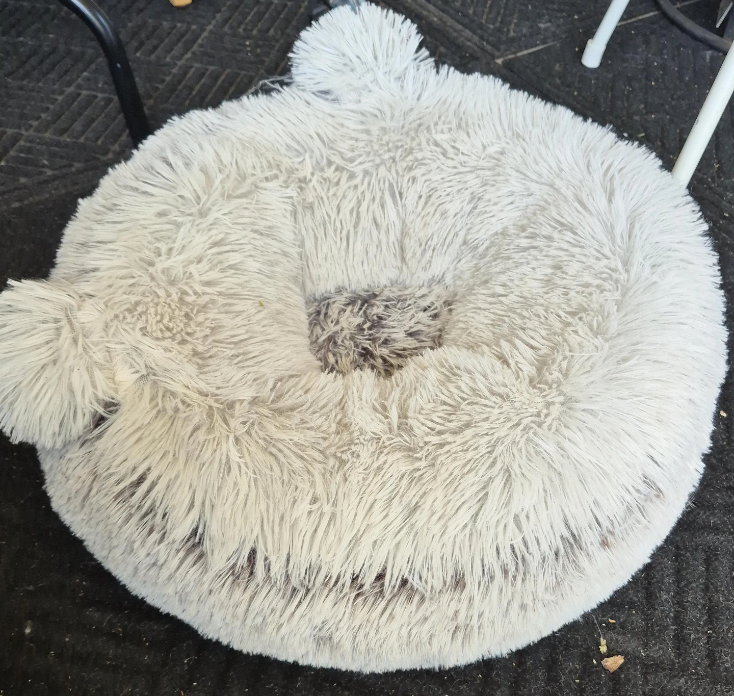 Fluffy Grey Round Pet Bed