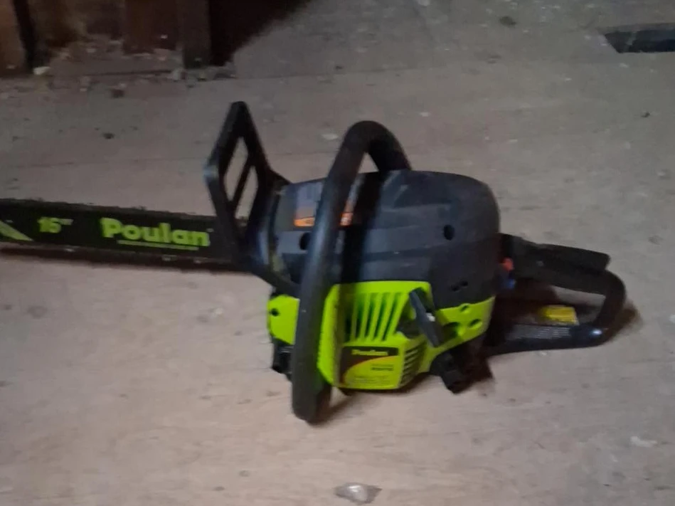 Poulan 16" Chainsaw