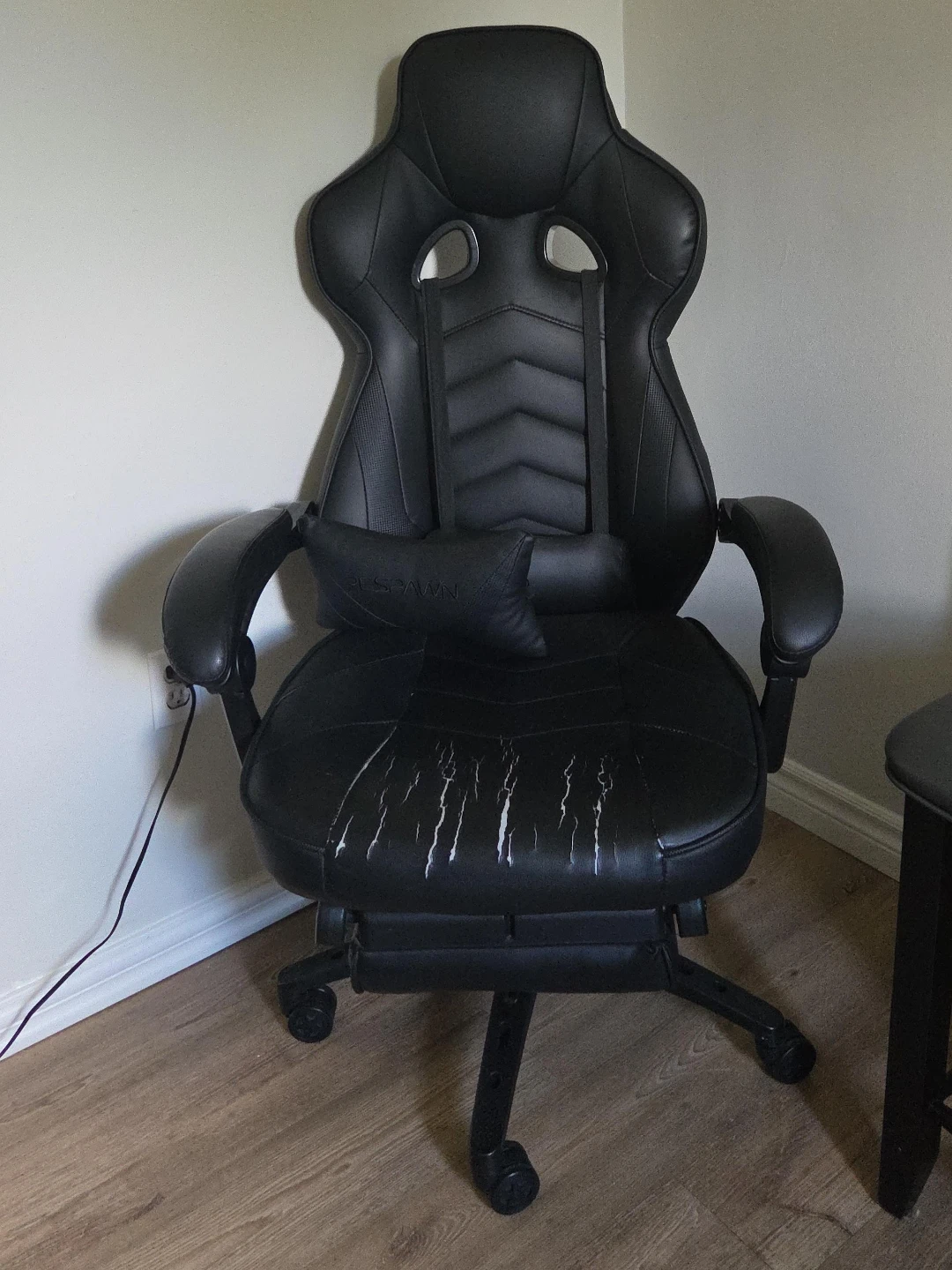RESPAWN Gaming Chair - Black