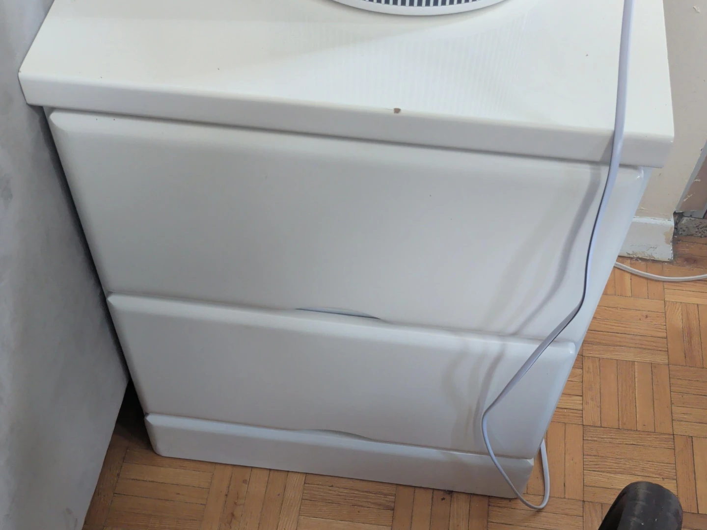 White 2-Drawer bedside table