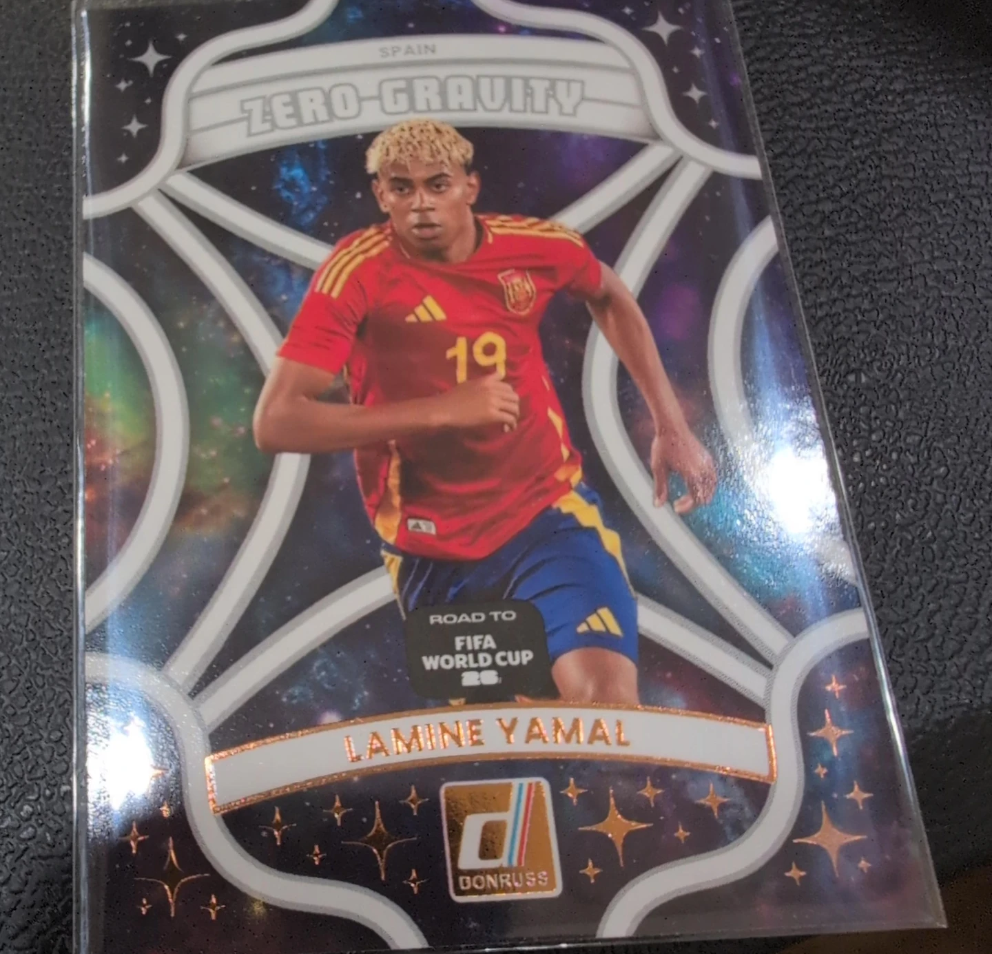 Donruss Zero-Gravity Lamine Yamal Trading Card