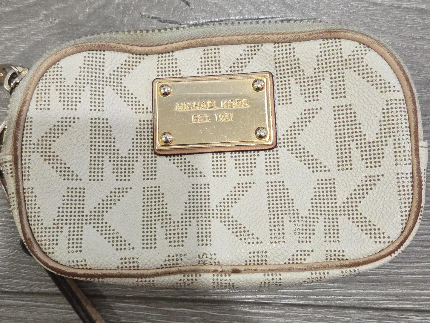 Michael Kors Wristlet