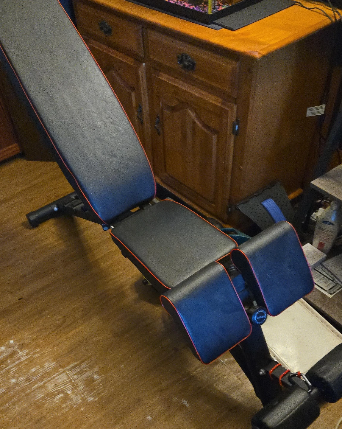 Adjustable Weight Bench