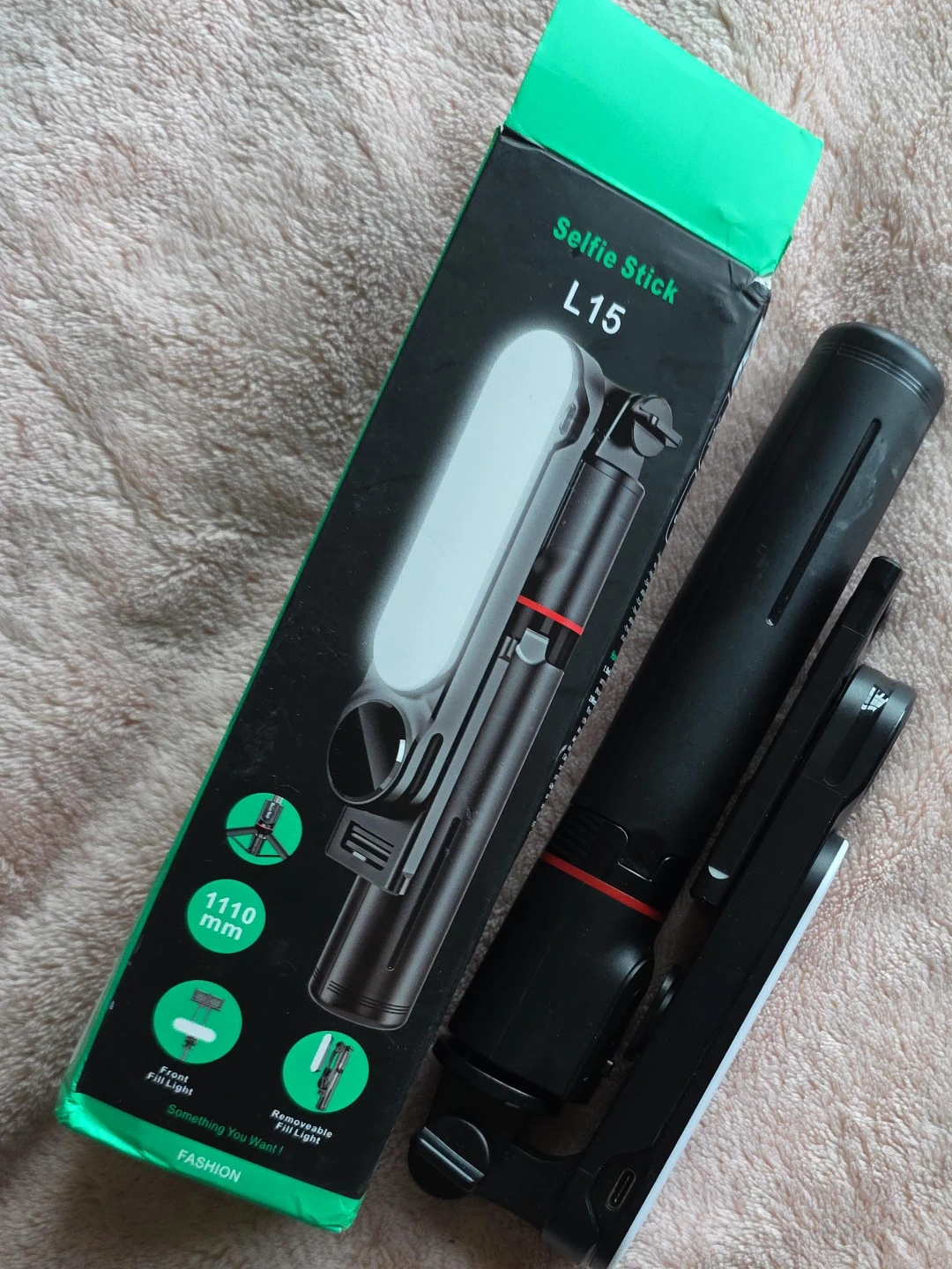 Selfie Stick L15 with Fill Light and Tripod