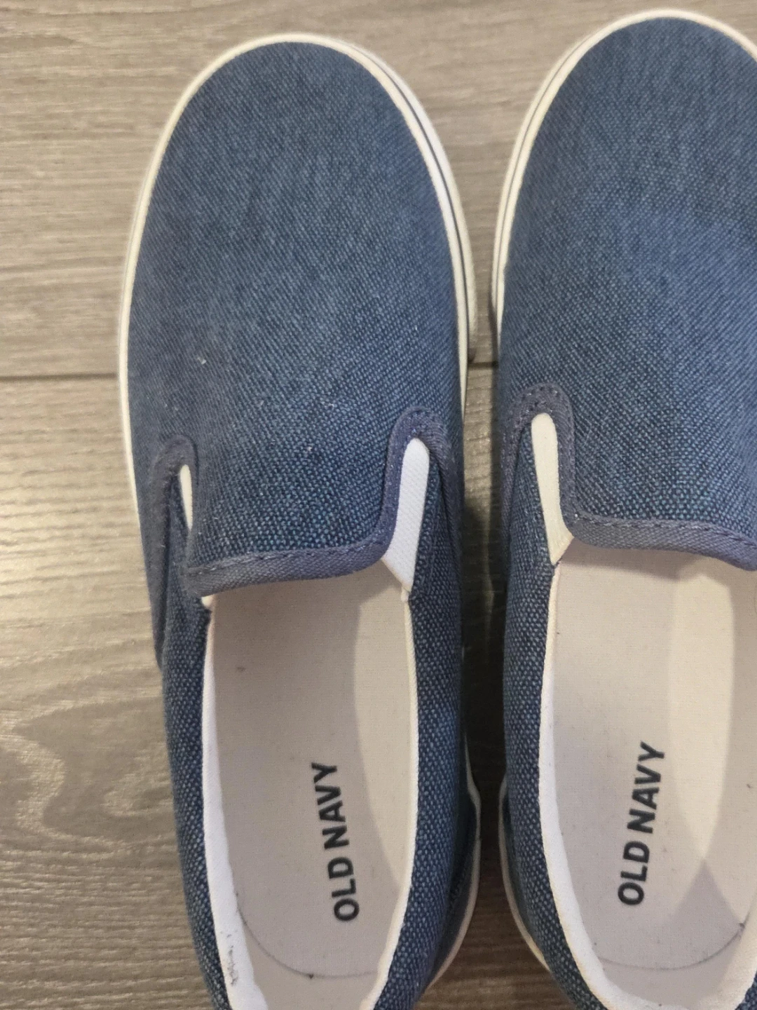 Old Navy Blue Chambray Slip-On Shoes - Size 2 Toddler