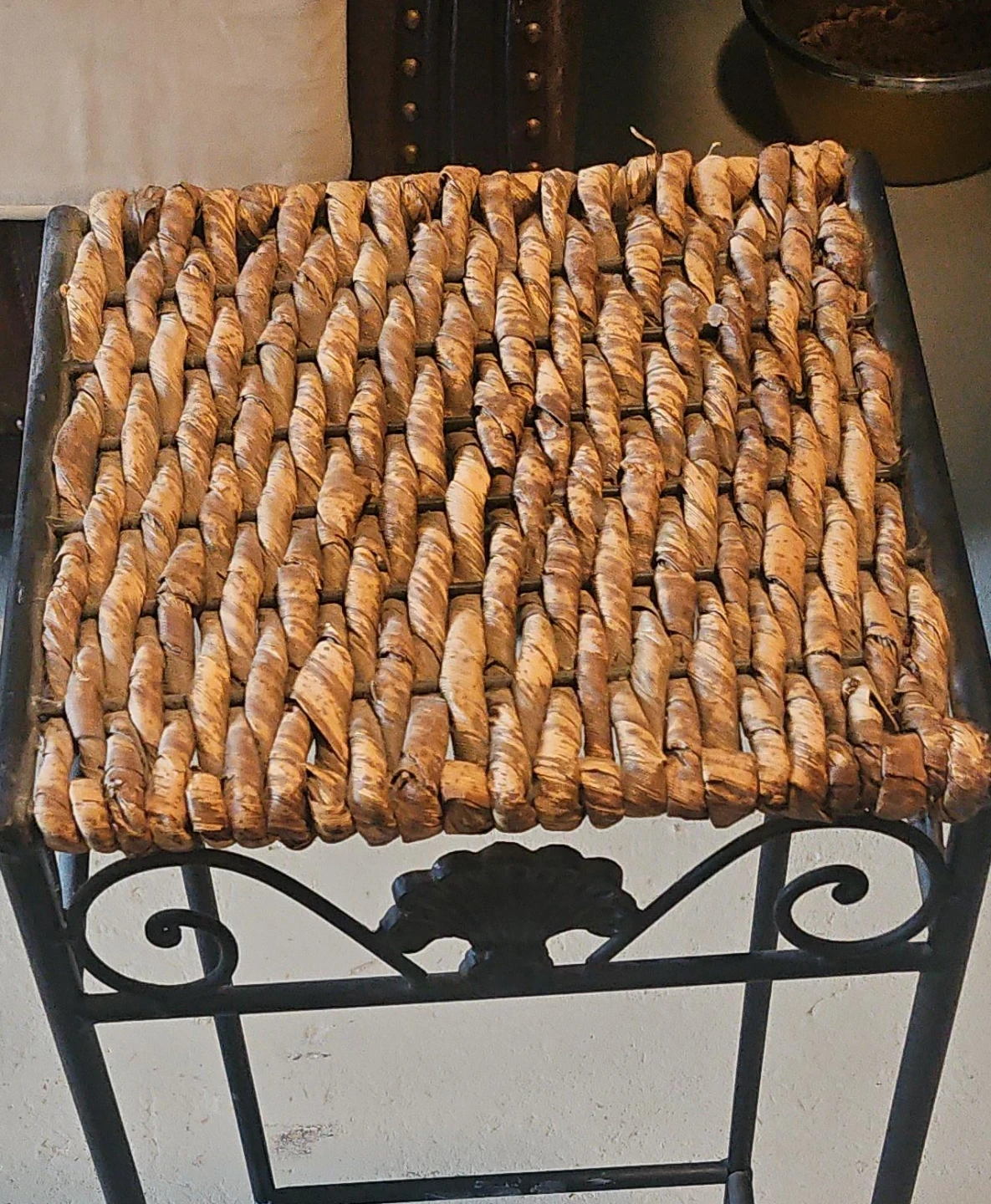 Woven Top Plant Stand