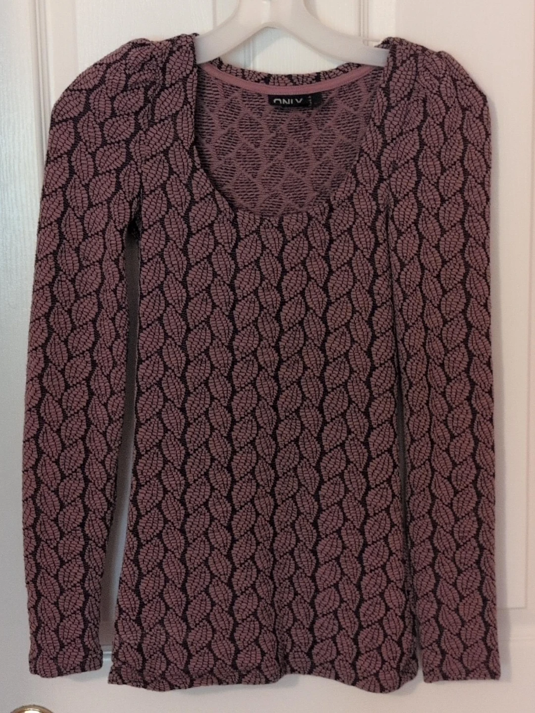 ONLY Long Sleeve Top with Leaf Pattern