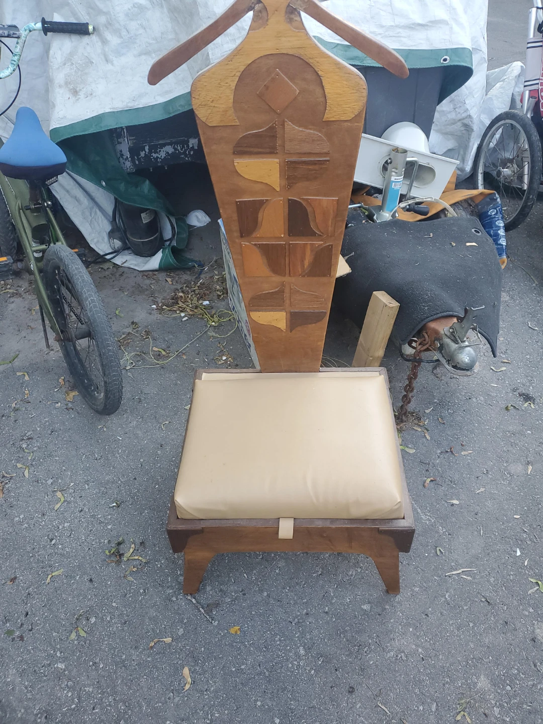 Wooden Valet Stand with Padded Seat