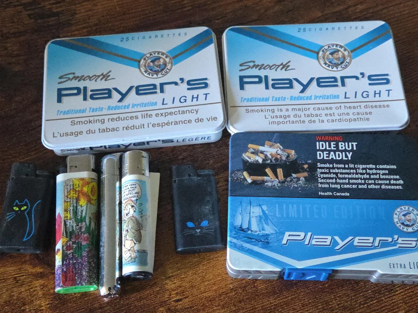 Player's Light & Extra Light Cigarette Tins