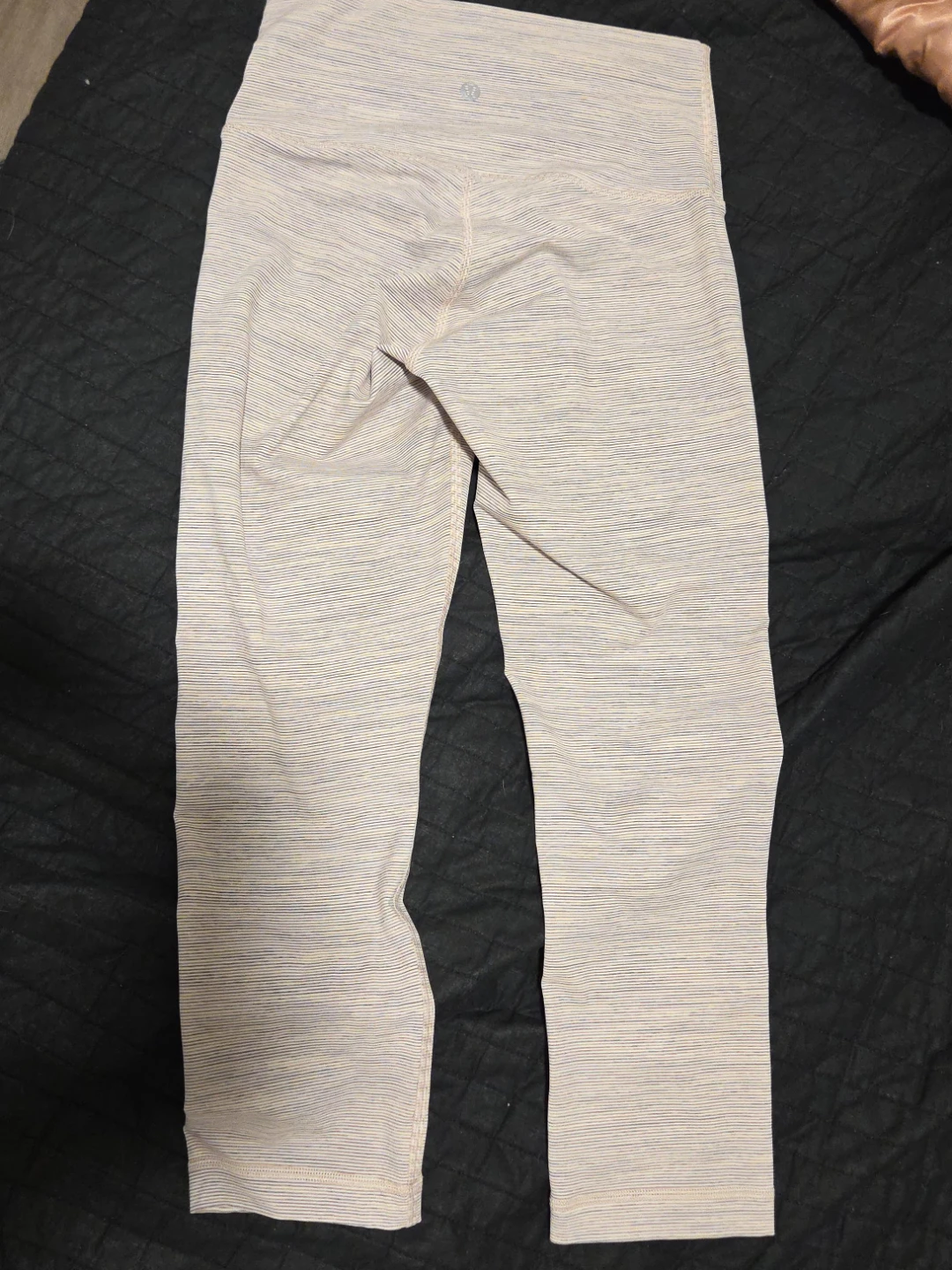 Lululemon Wunder Under Crop Leggings Size 6 blush stripe