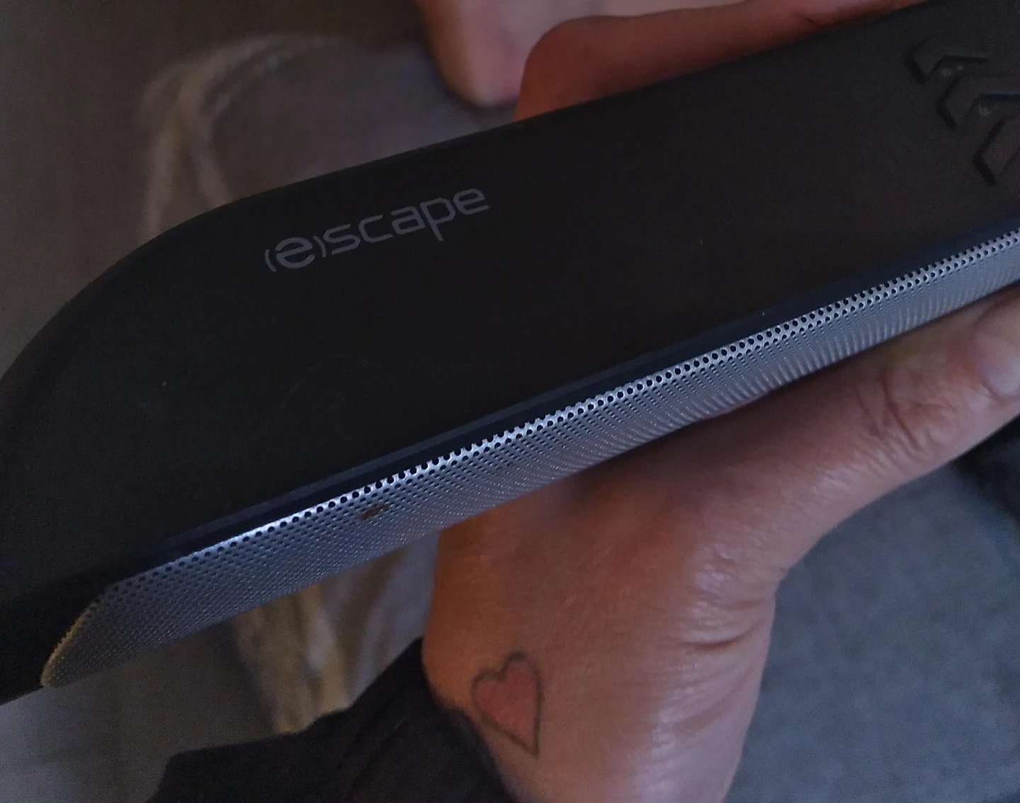 (e)scape Soundbar