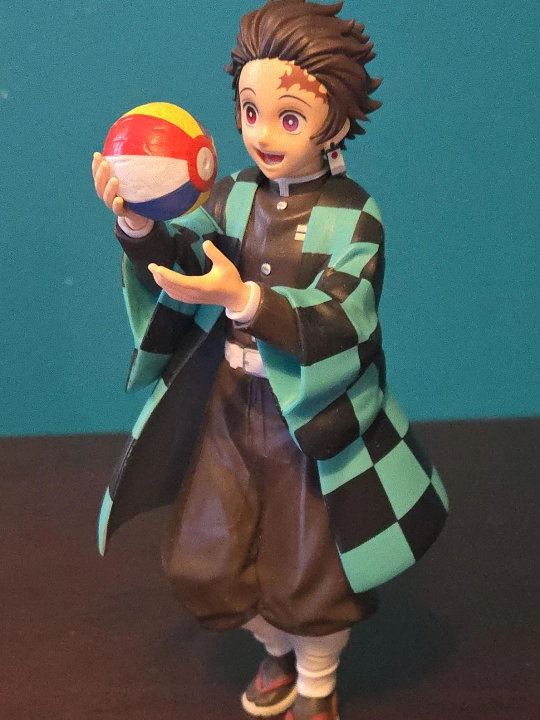 Demon Slayer Tanjiro Kamado Figure with Beach Ball