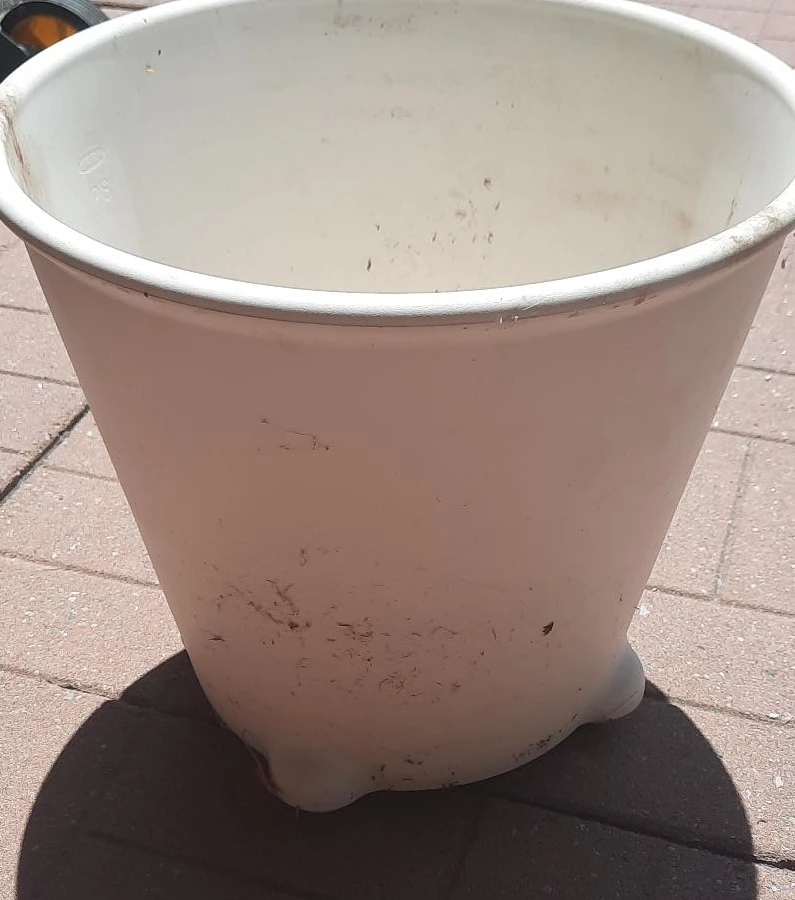 Ikea garden pot with wheels