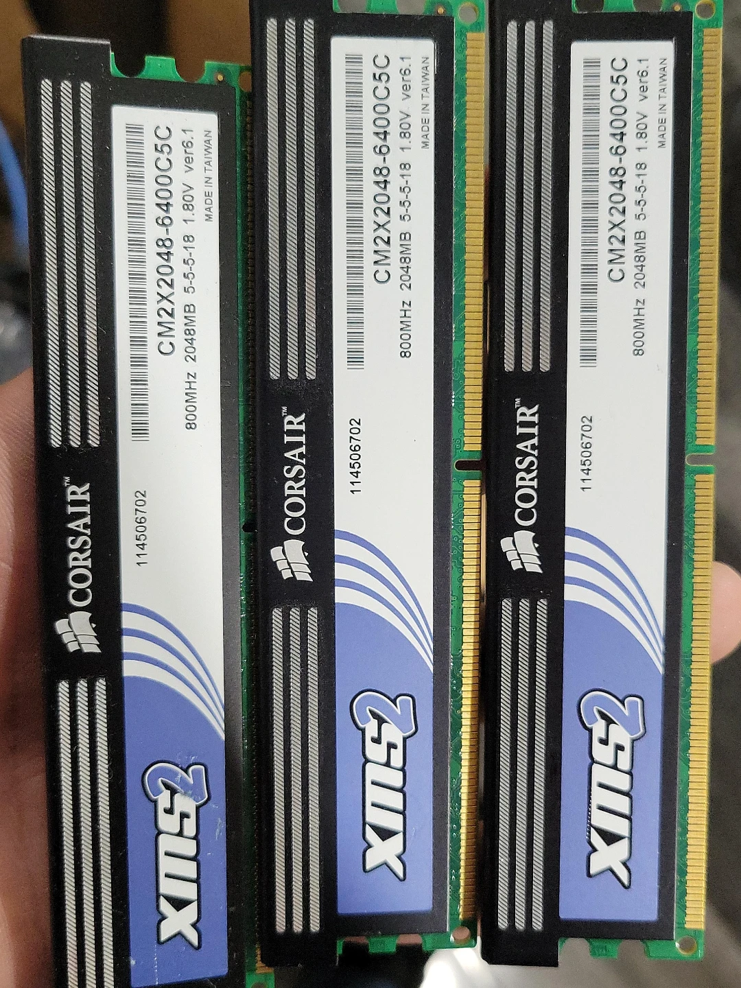 Corsair XMS2 CM2X2048-6400C5C RAM - 3 x 2GB