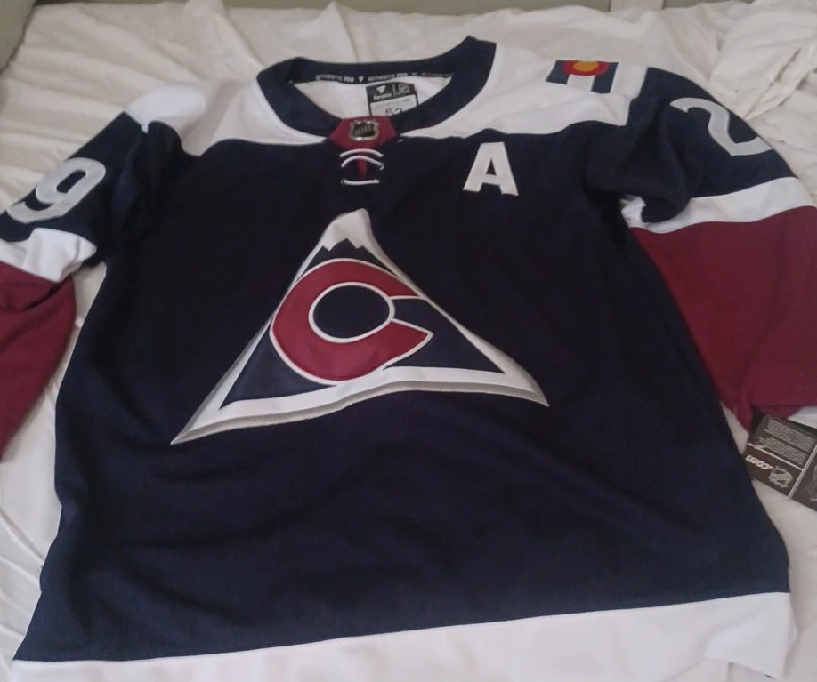 Colorado Avalanche MacKinnon #29 Hockey Jersey