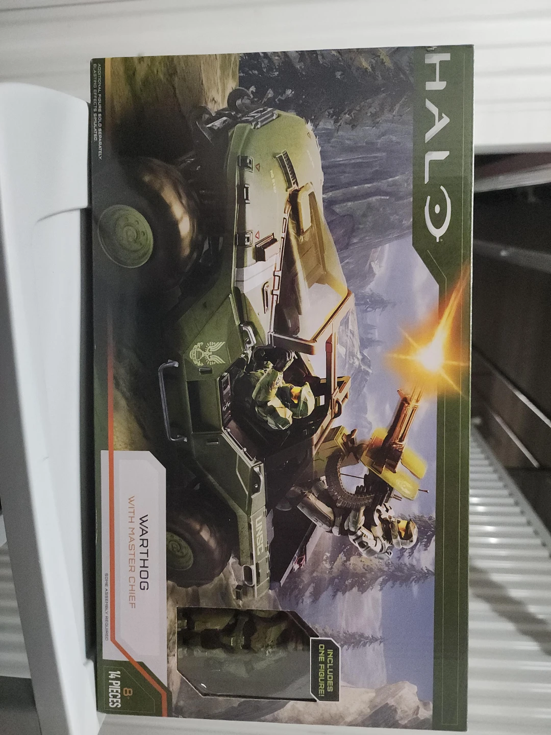 Halo Warthog with Master Chief Toy Set