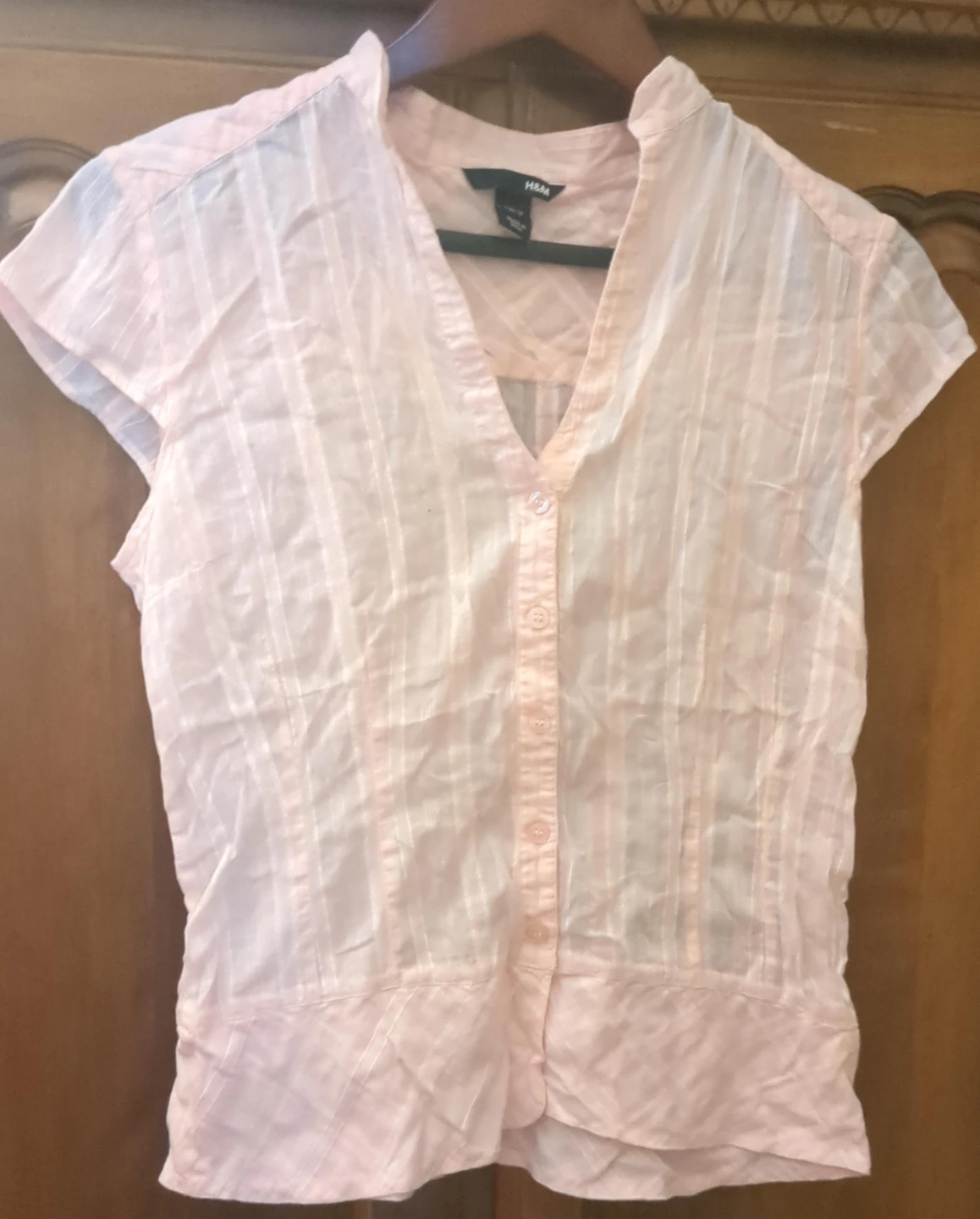 H&M Women's Pink Button-Up Blouse Size US 10