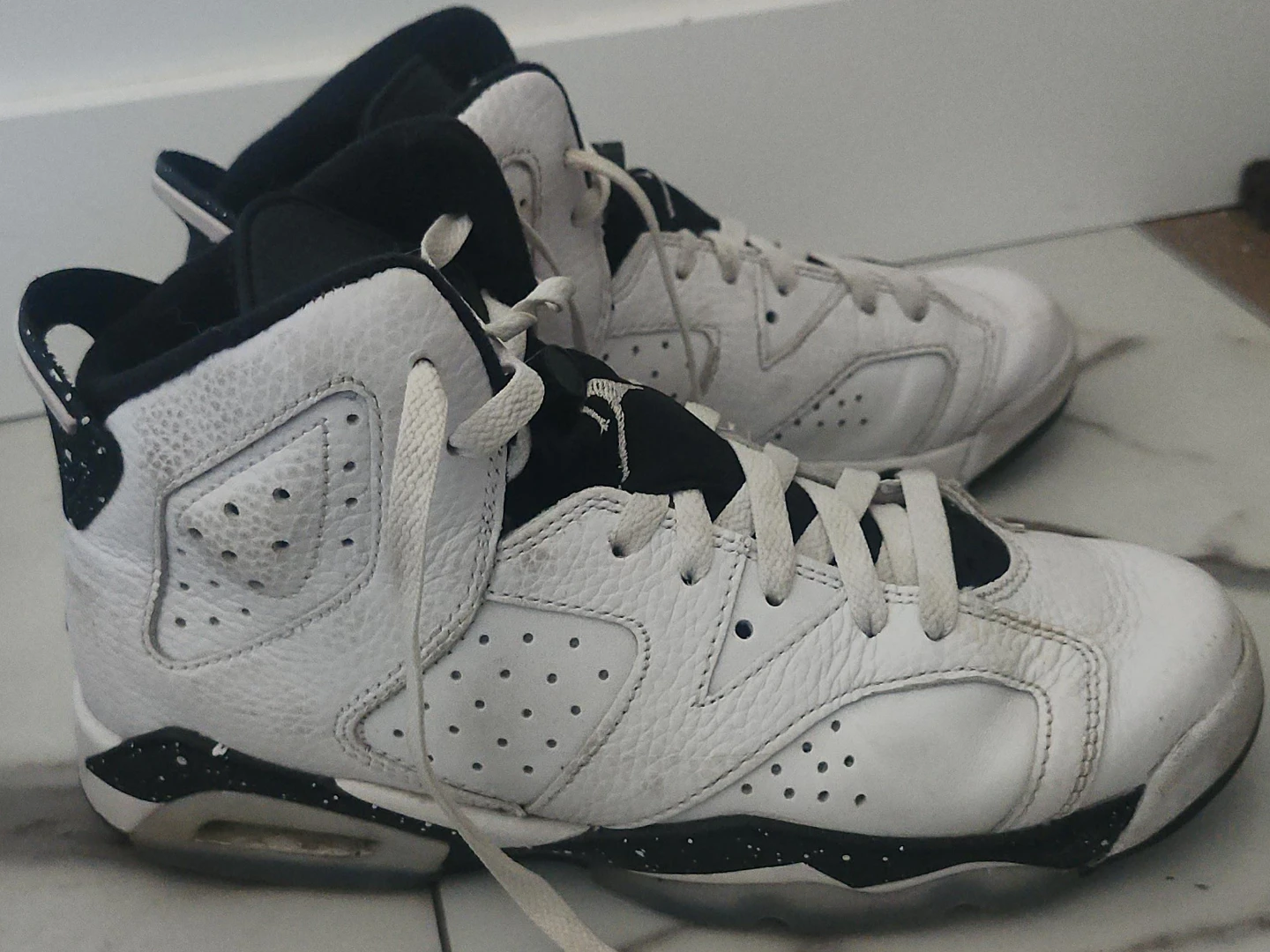 Air Jordan 6 Retro Sneakers