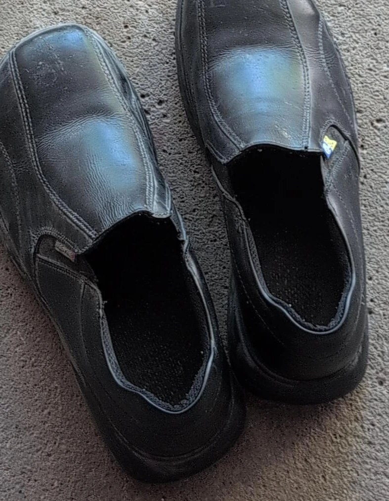 Black safety shoes Slip-On Shoes