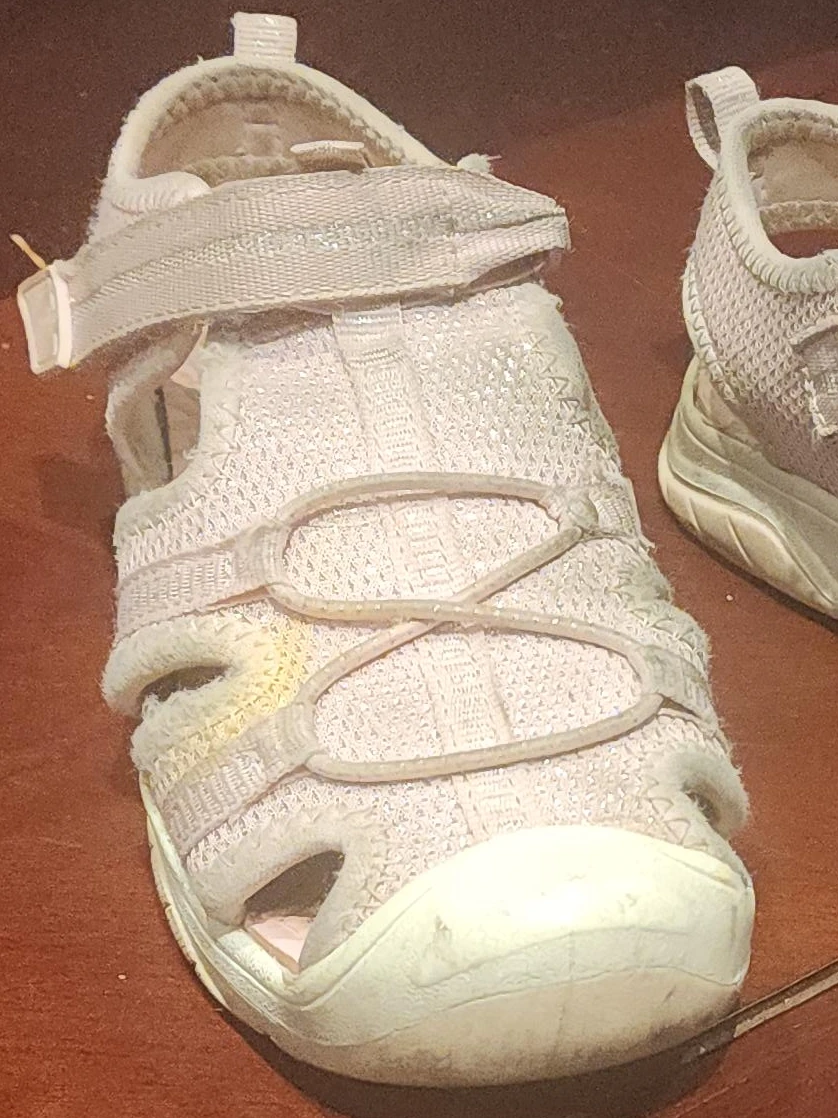 Kids' Sandals
