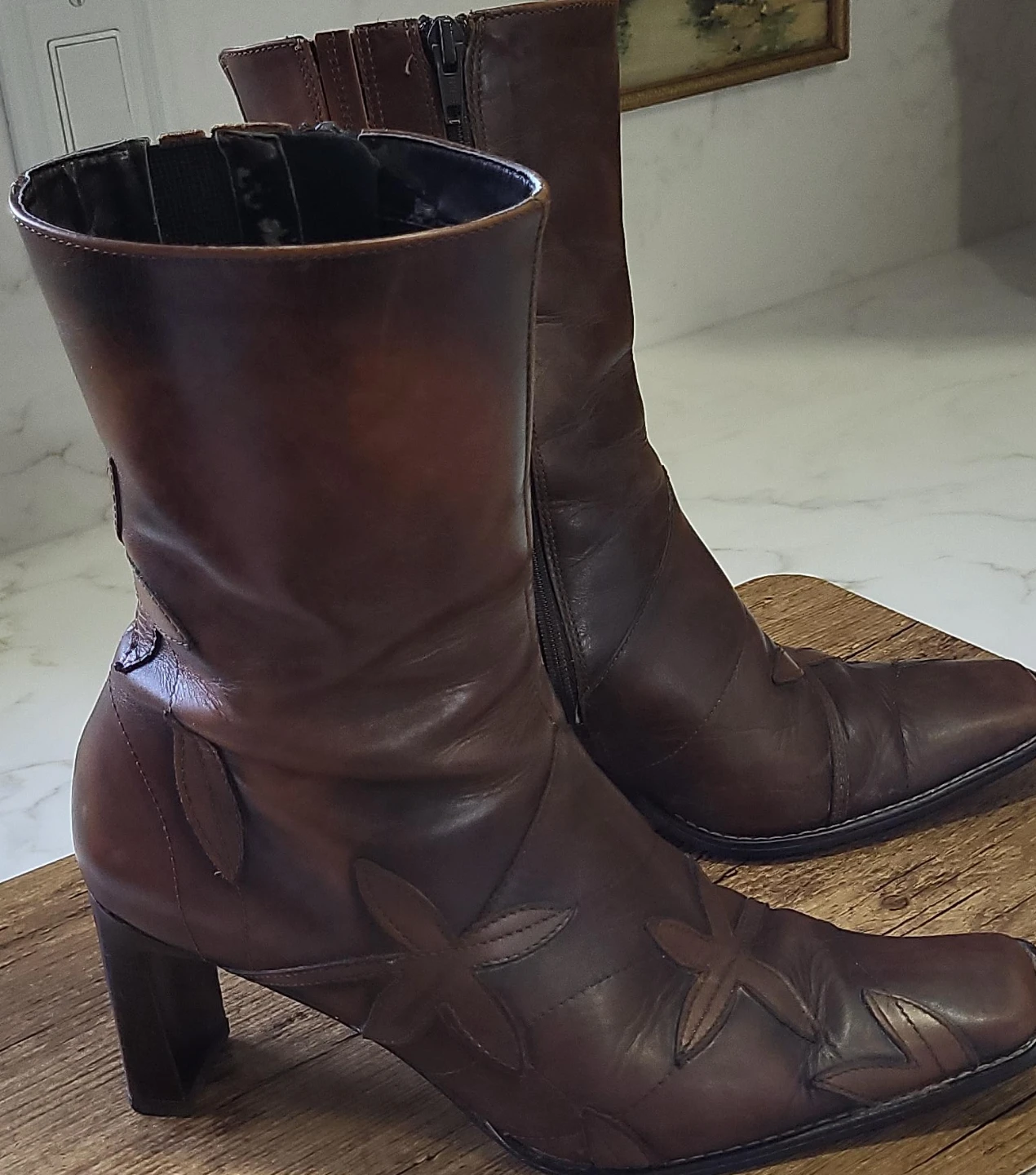 Brown Leather Boots with Floral Appliqué