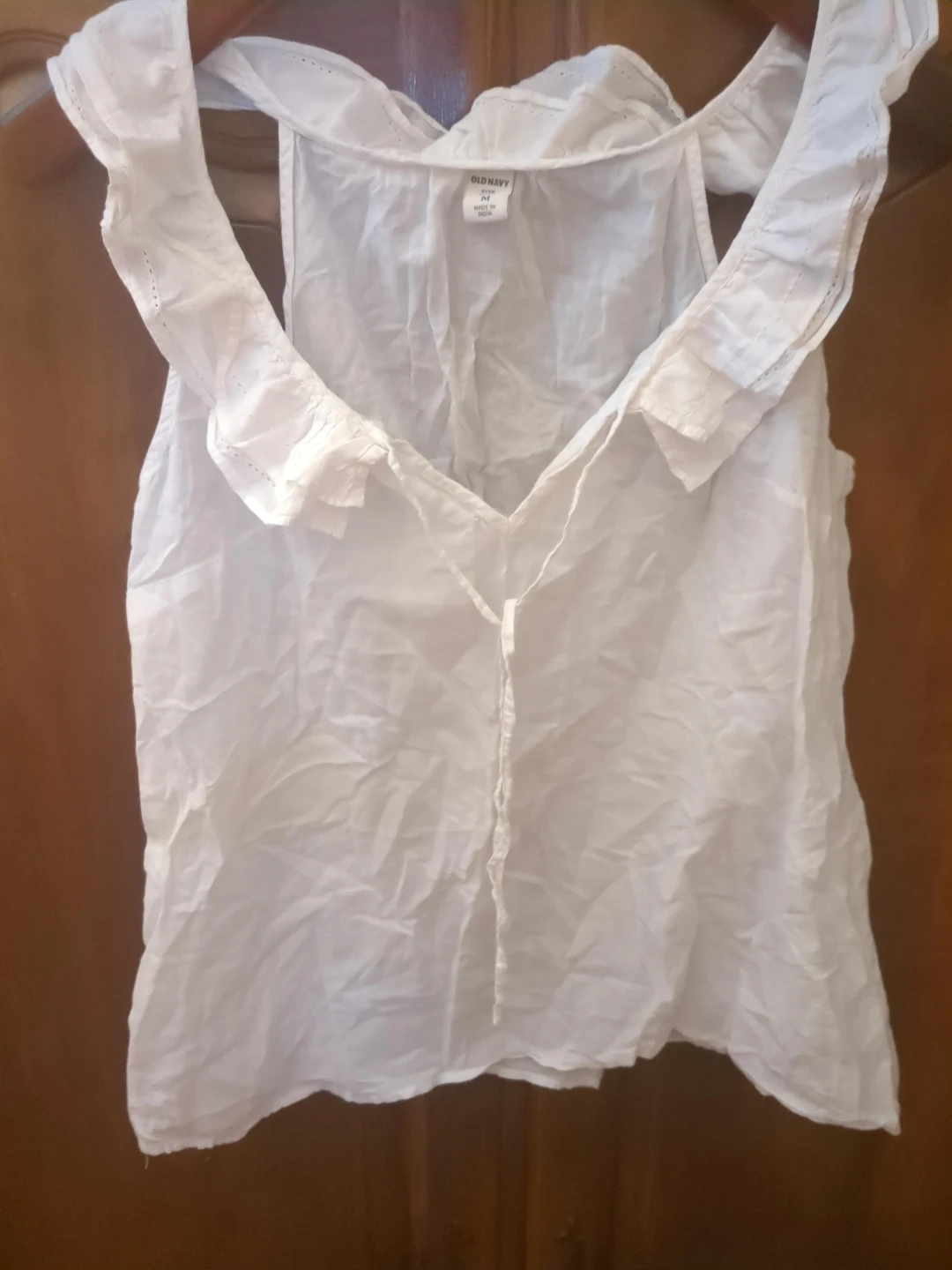 Old Navy White Ruffled Tank Top Size M