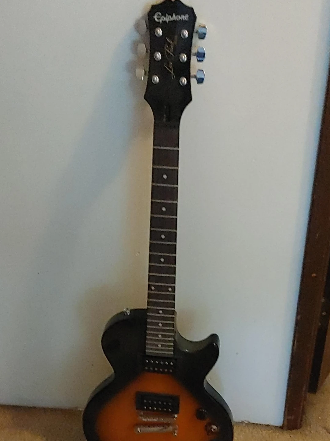 Epiphone Les Paul Electric Guitar