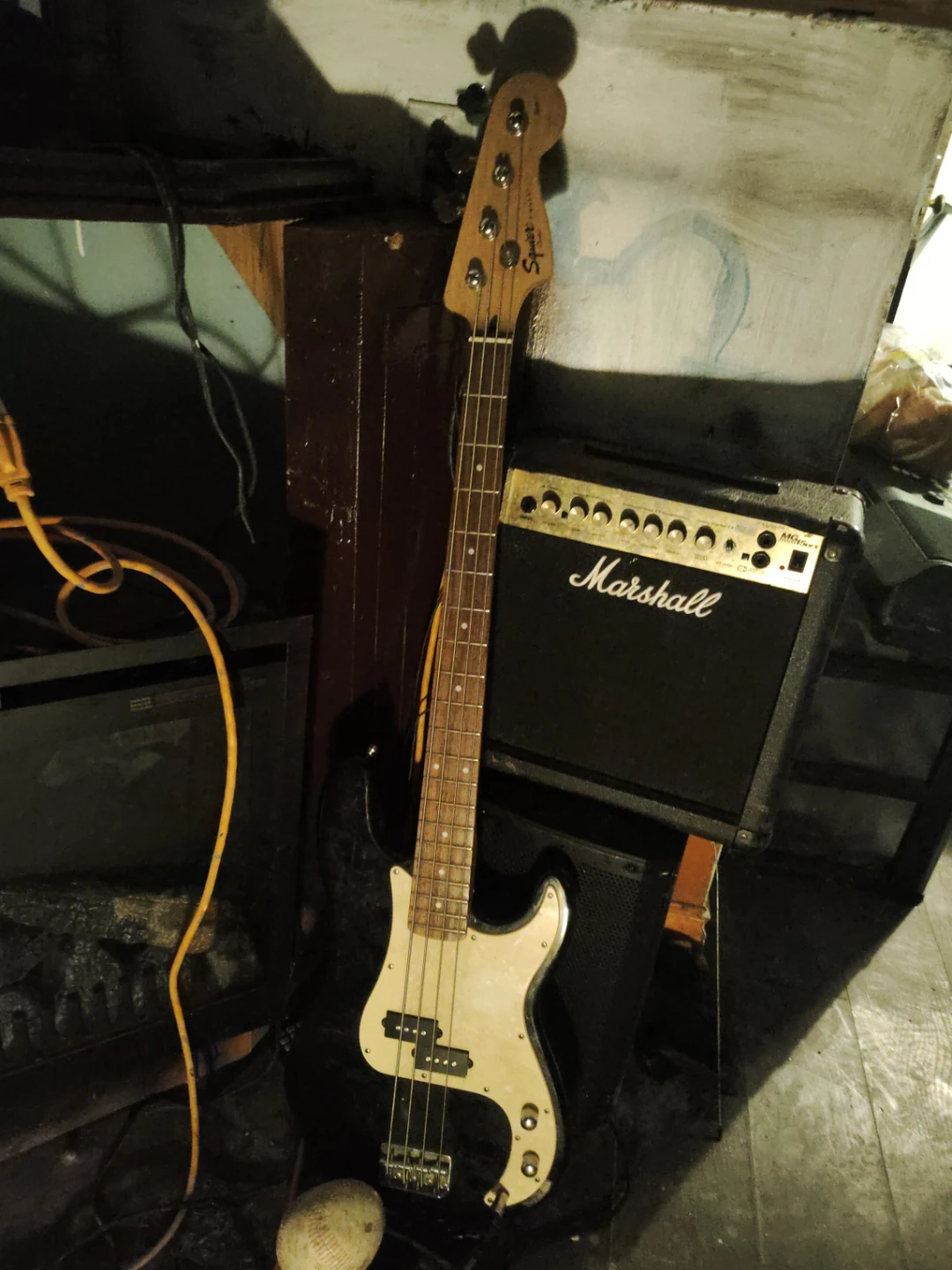 Squier Black Bass Guitar