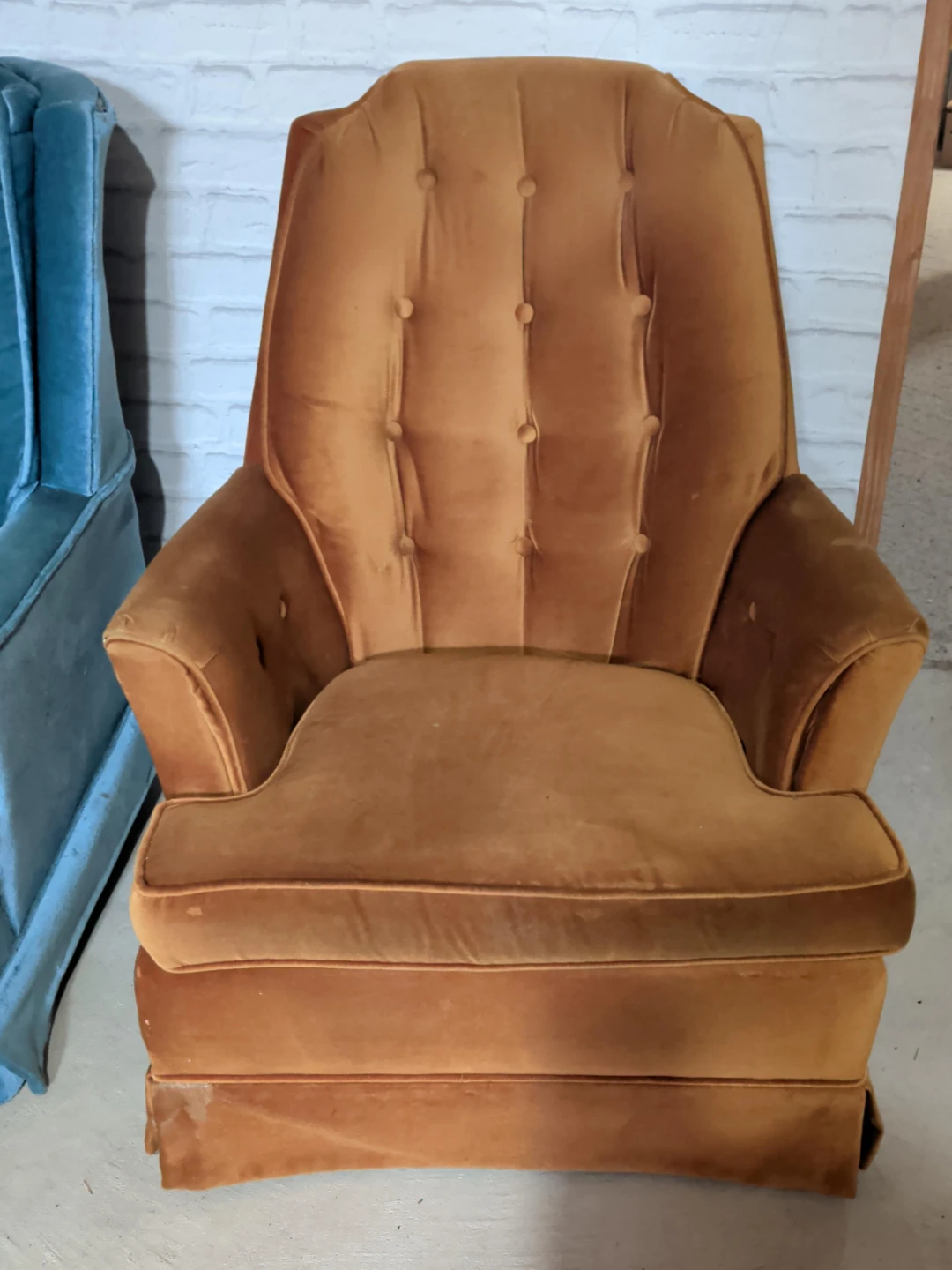Velvet Armchair - Brown