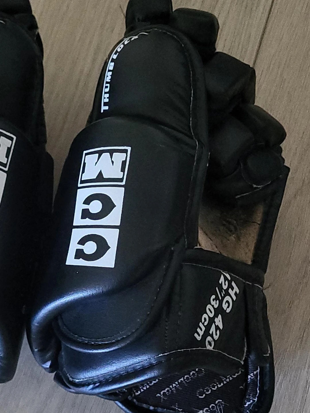 CCM HG 420 Hockey Gloves