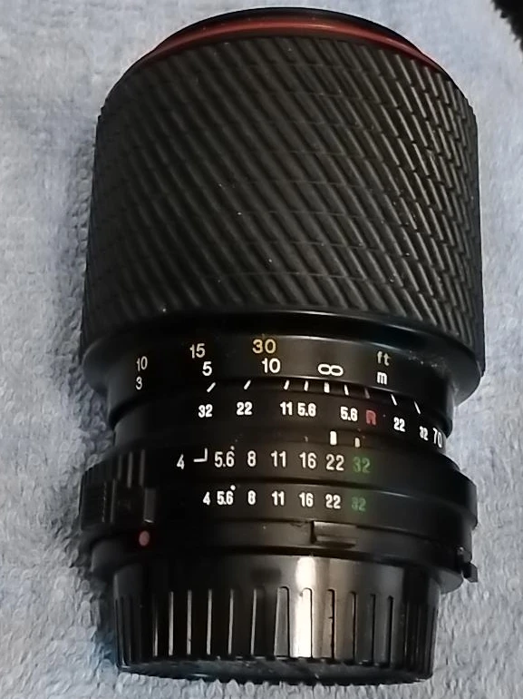 Tokina SD 70-210mm f/4-5.6 Camera Lens